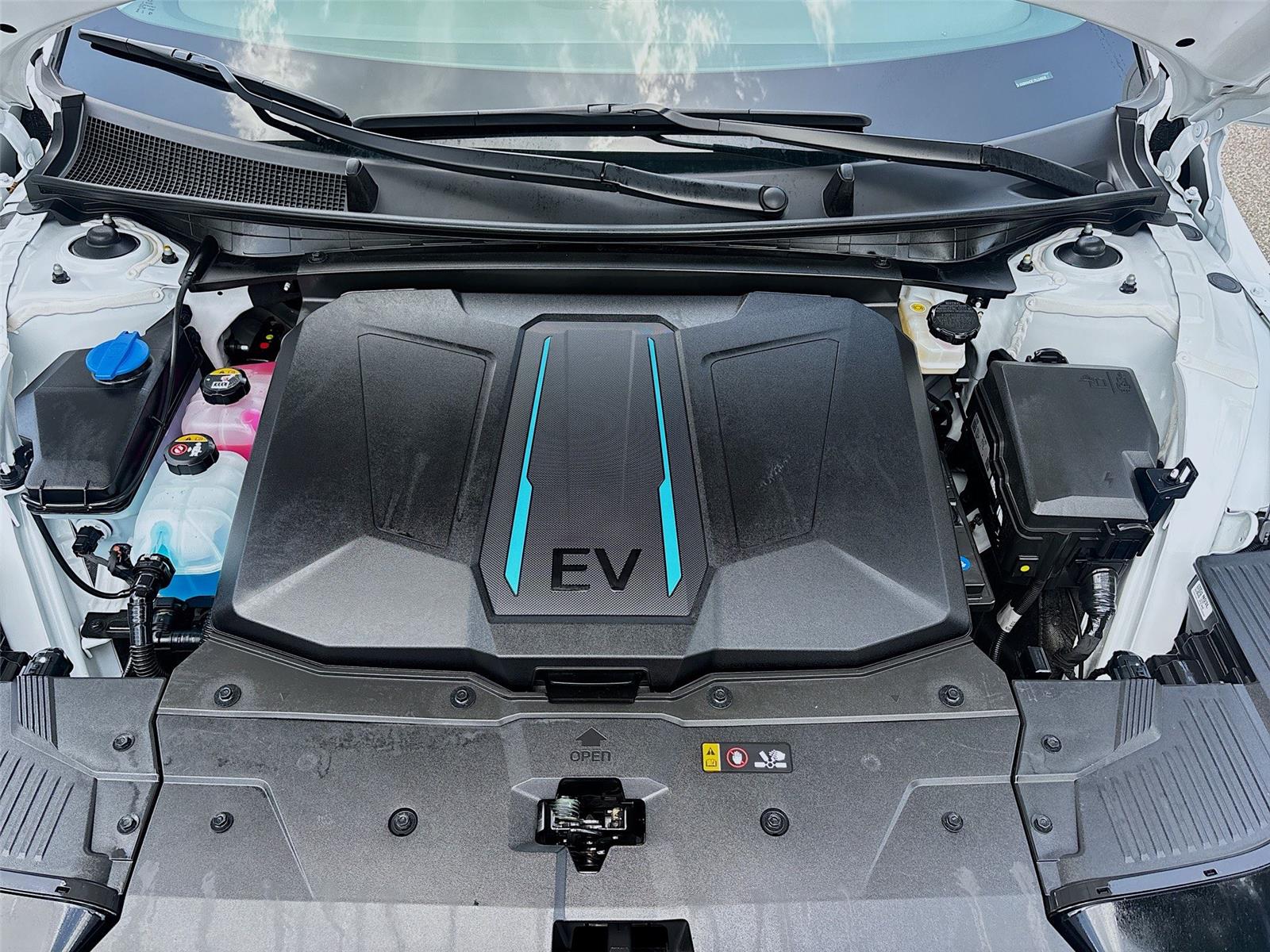 2024 Hyundai IONIQ 5 SEL