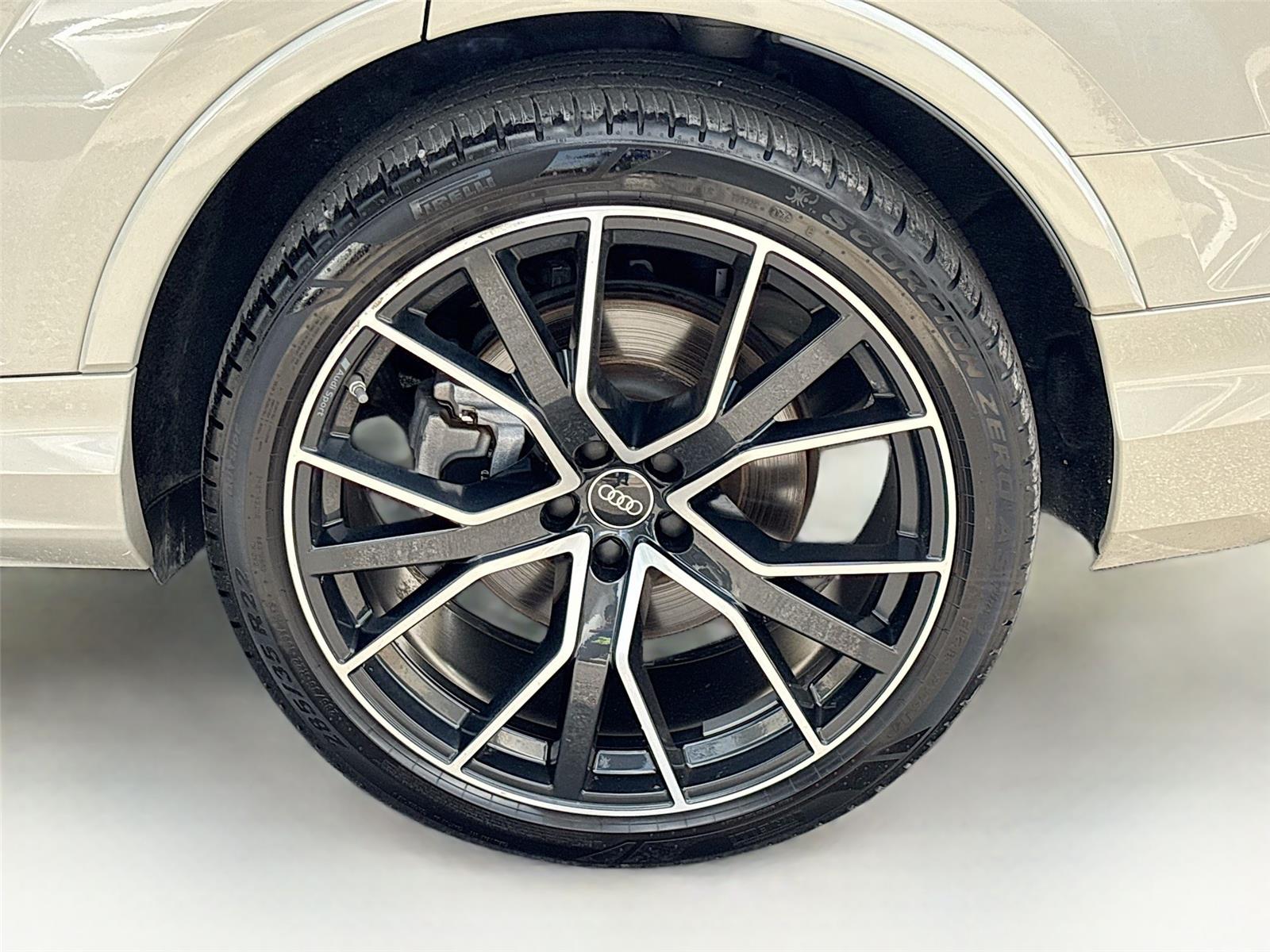 2022 Audi Q7 Prestige