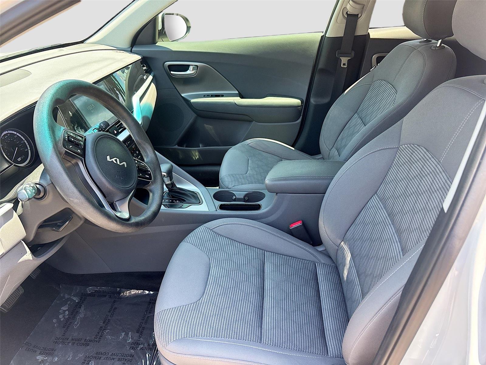 2022 Kia Niro LX