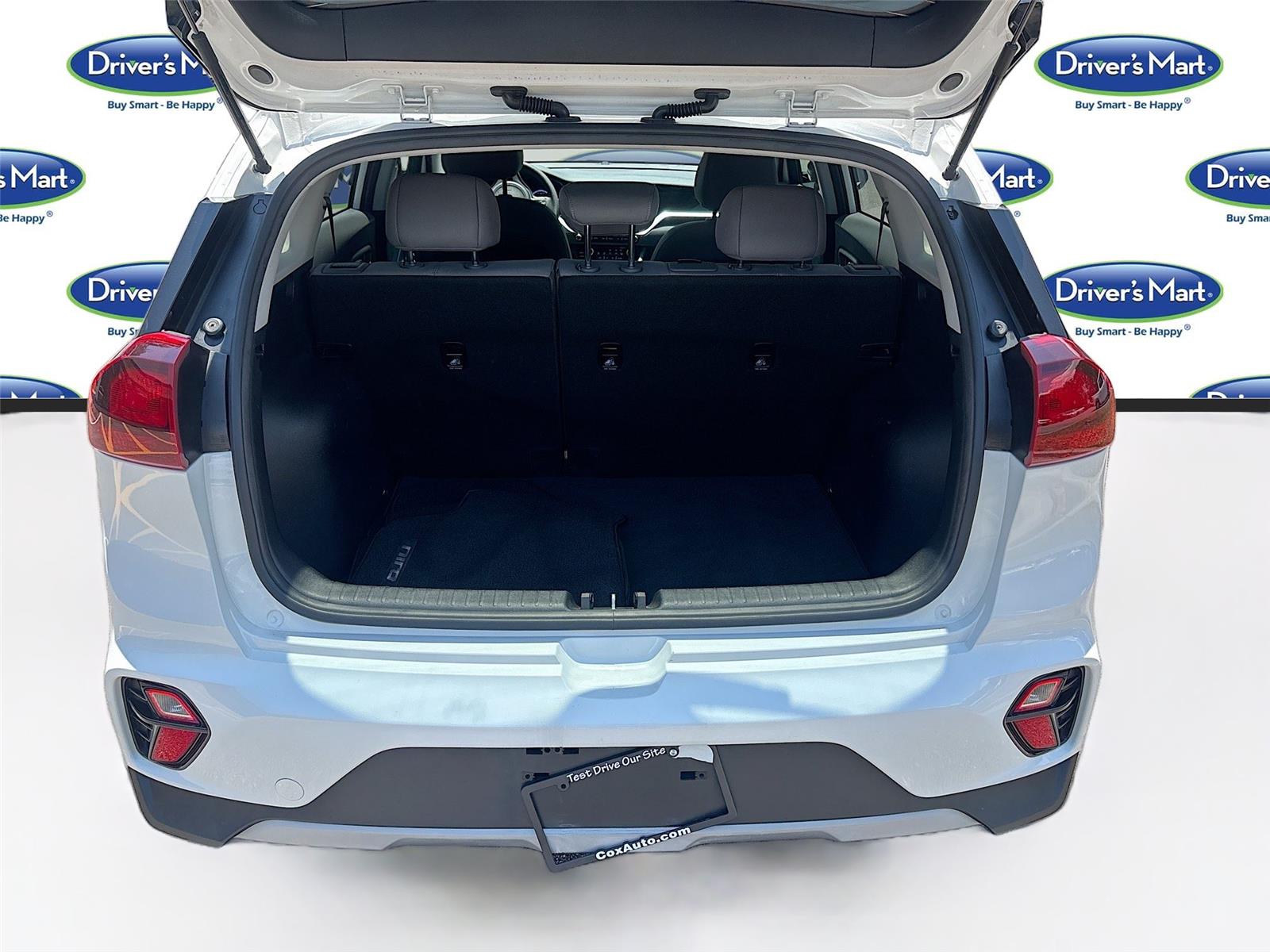2022 Kia Niro LX