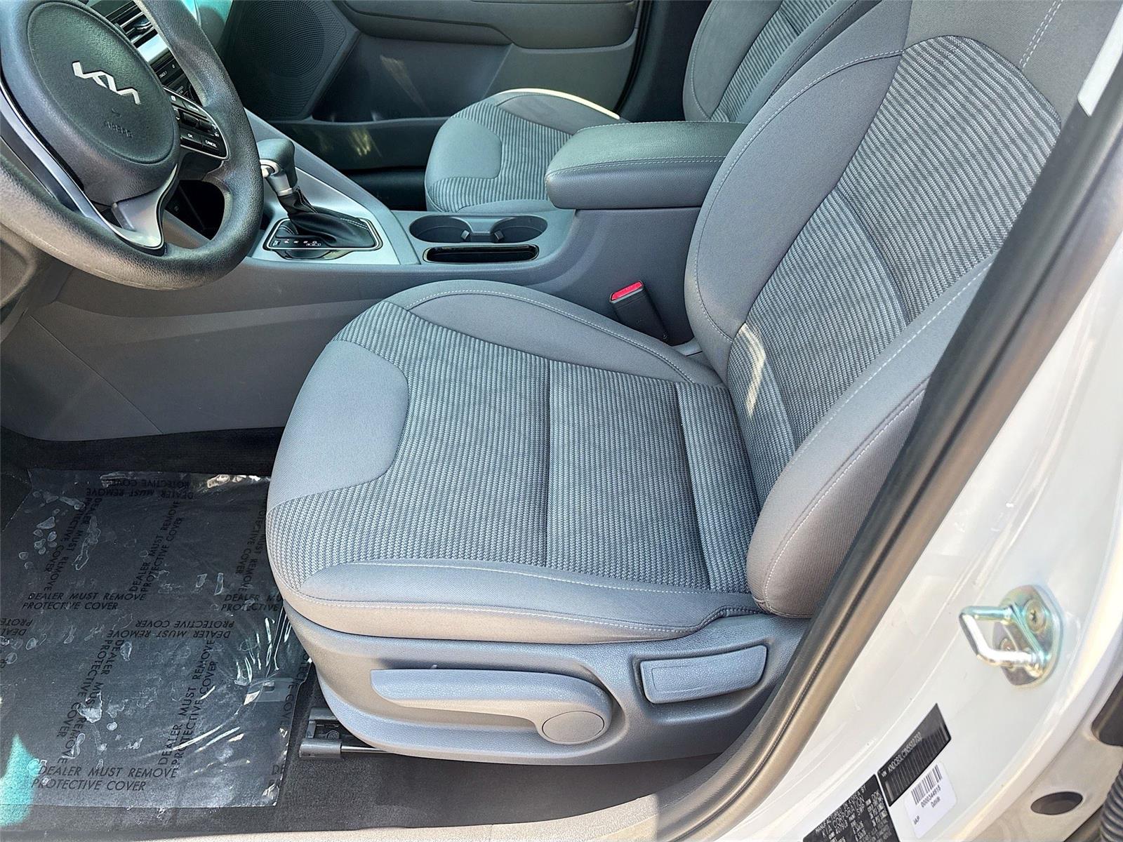 2022 Kia Niro LX