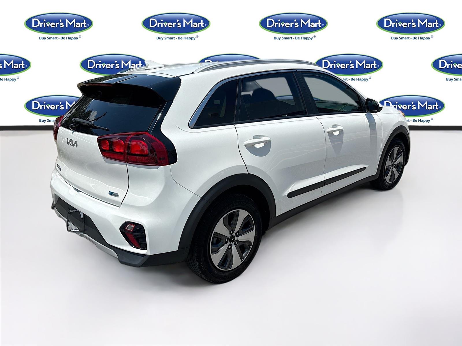 2022 Kia Niro LX