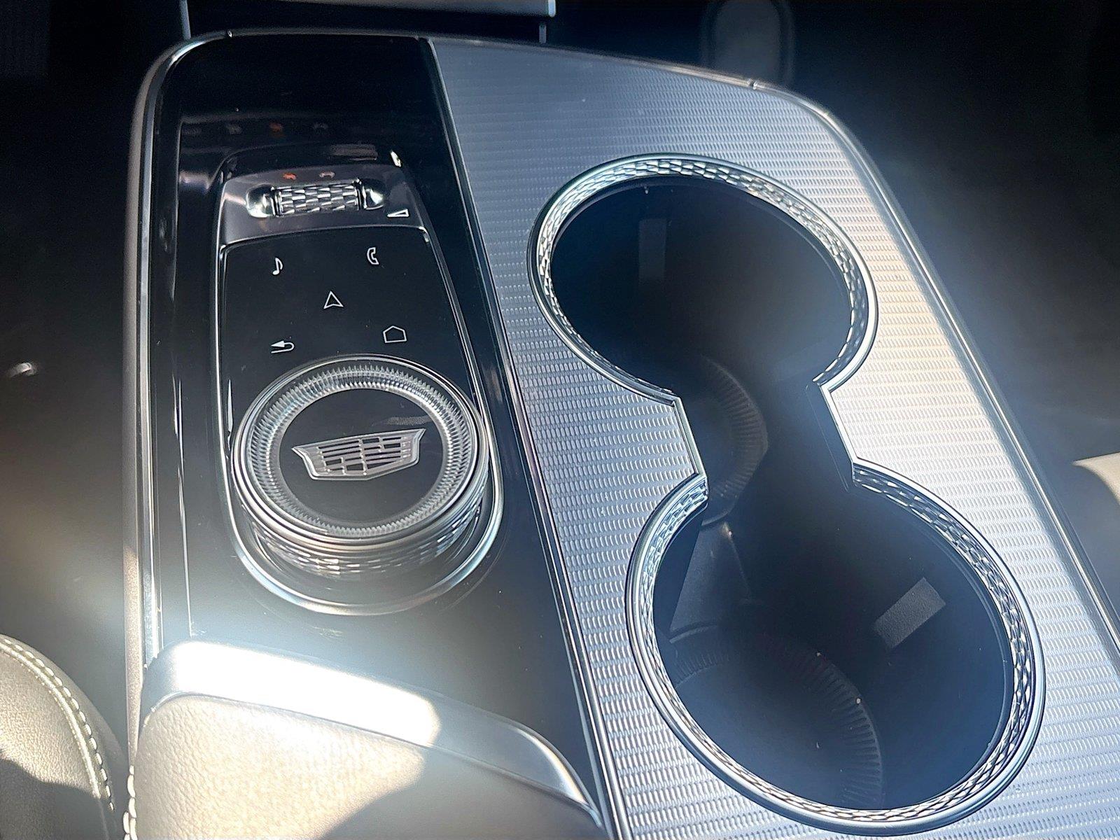 2024 Cadillac LYRIQ Tech