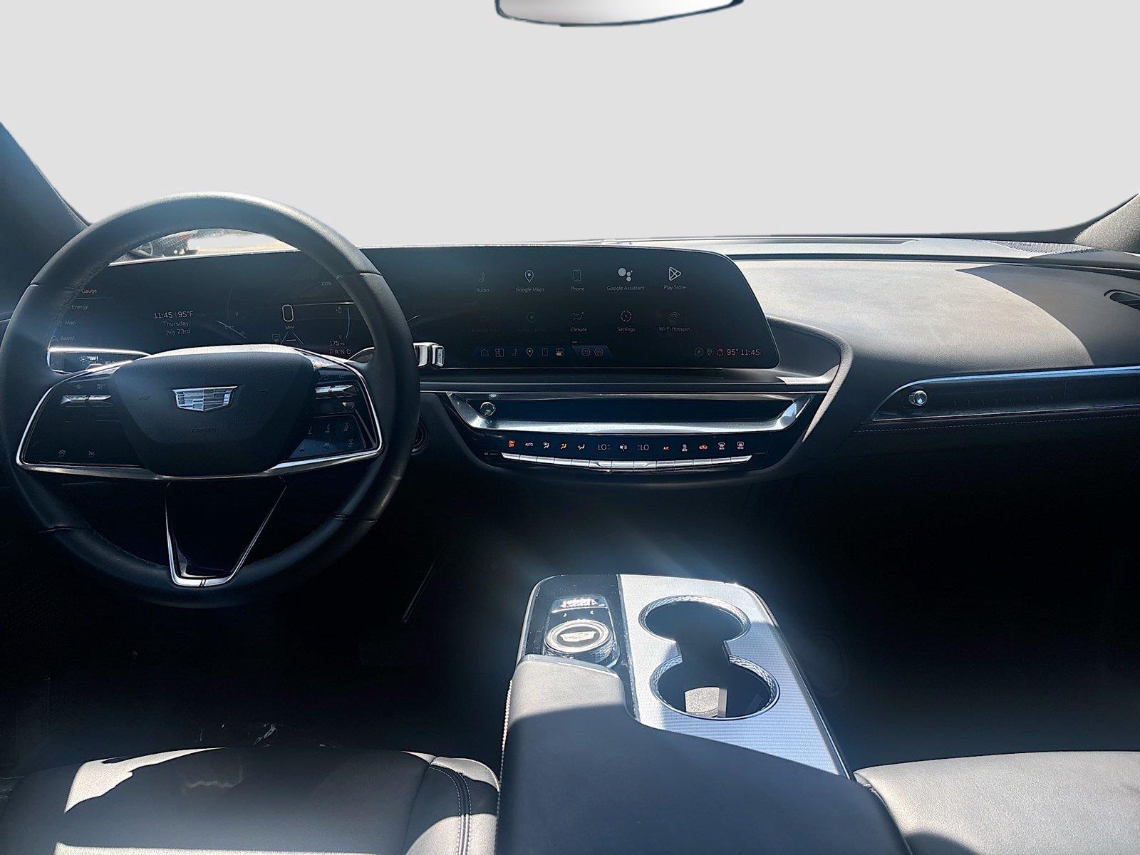 2024 Cadillac LYRIQ Tech