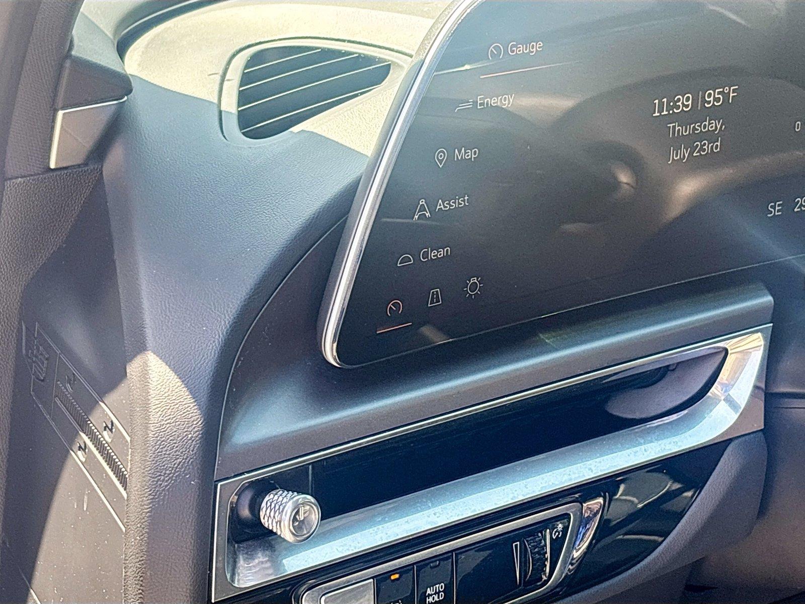 2024 Cadillac LYRIQ Tech