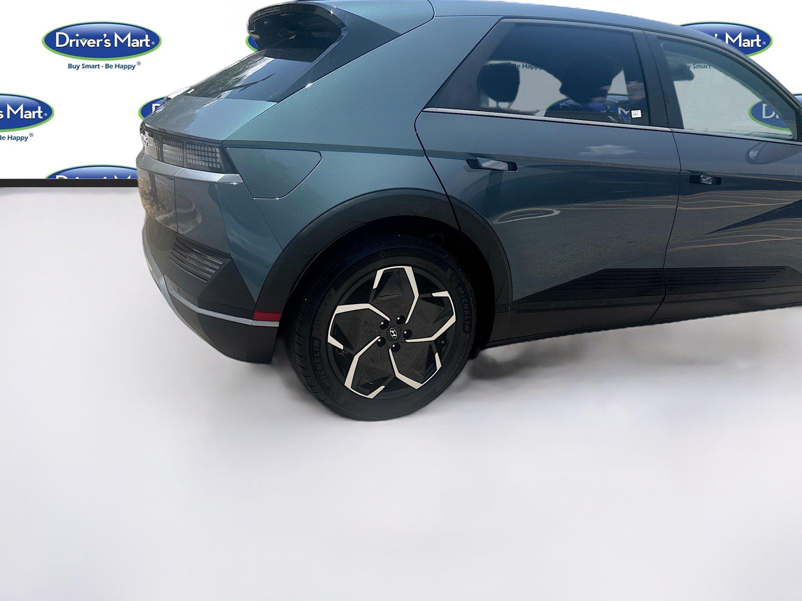 2024 Hyundai IONIQ 5 SE