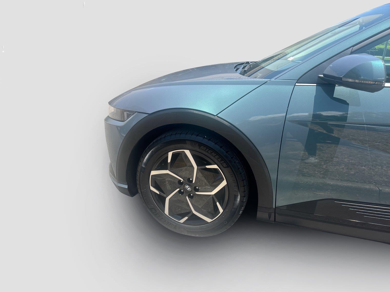 2024 Hyundai IONIQ 5 SE