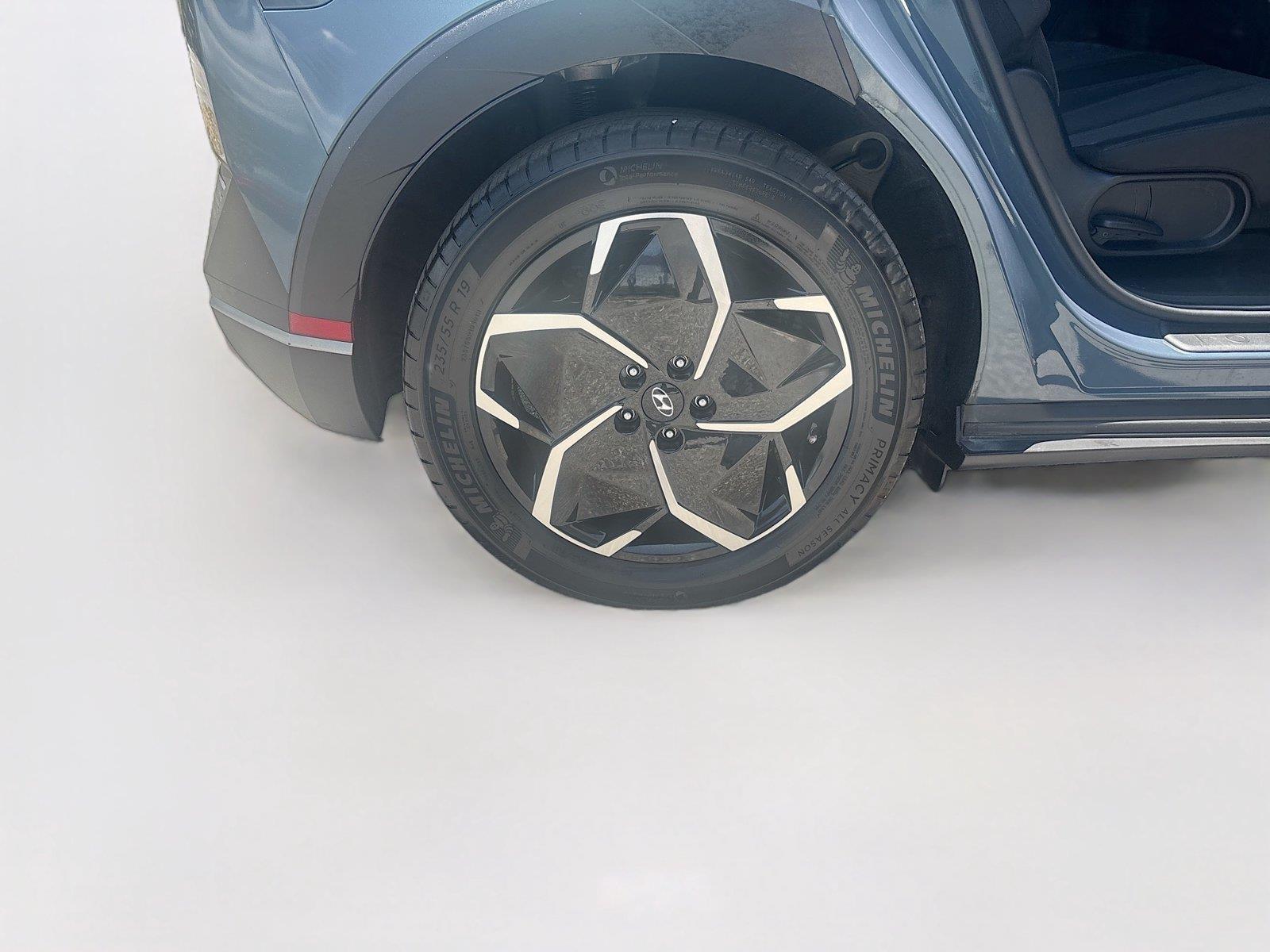 2024 Hyundai IONIQ 5 SE
