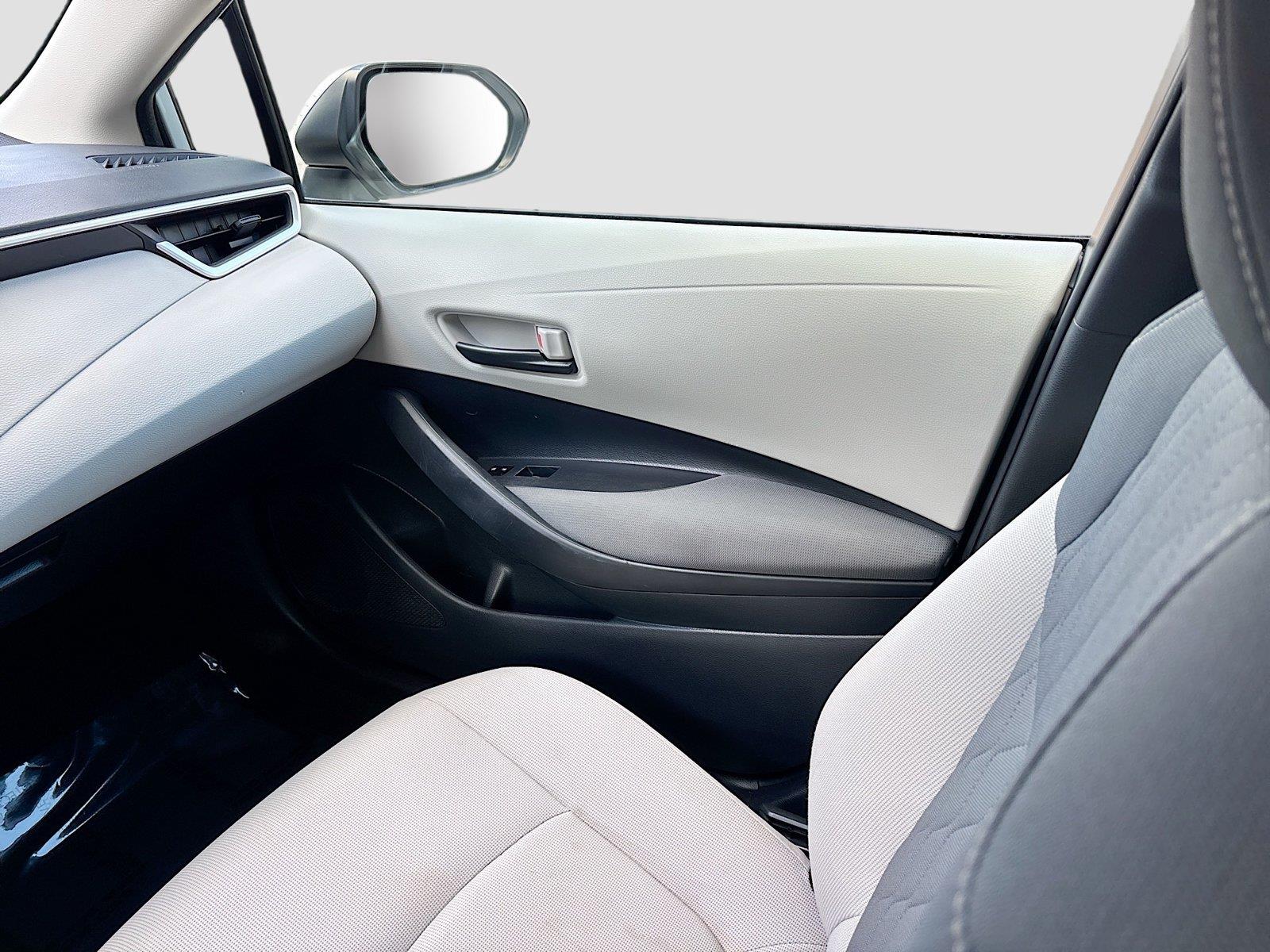 2022 Toyota Corolla Hybrid LE