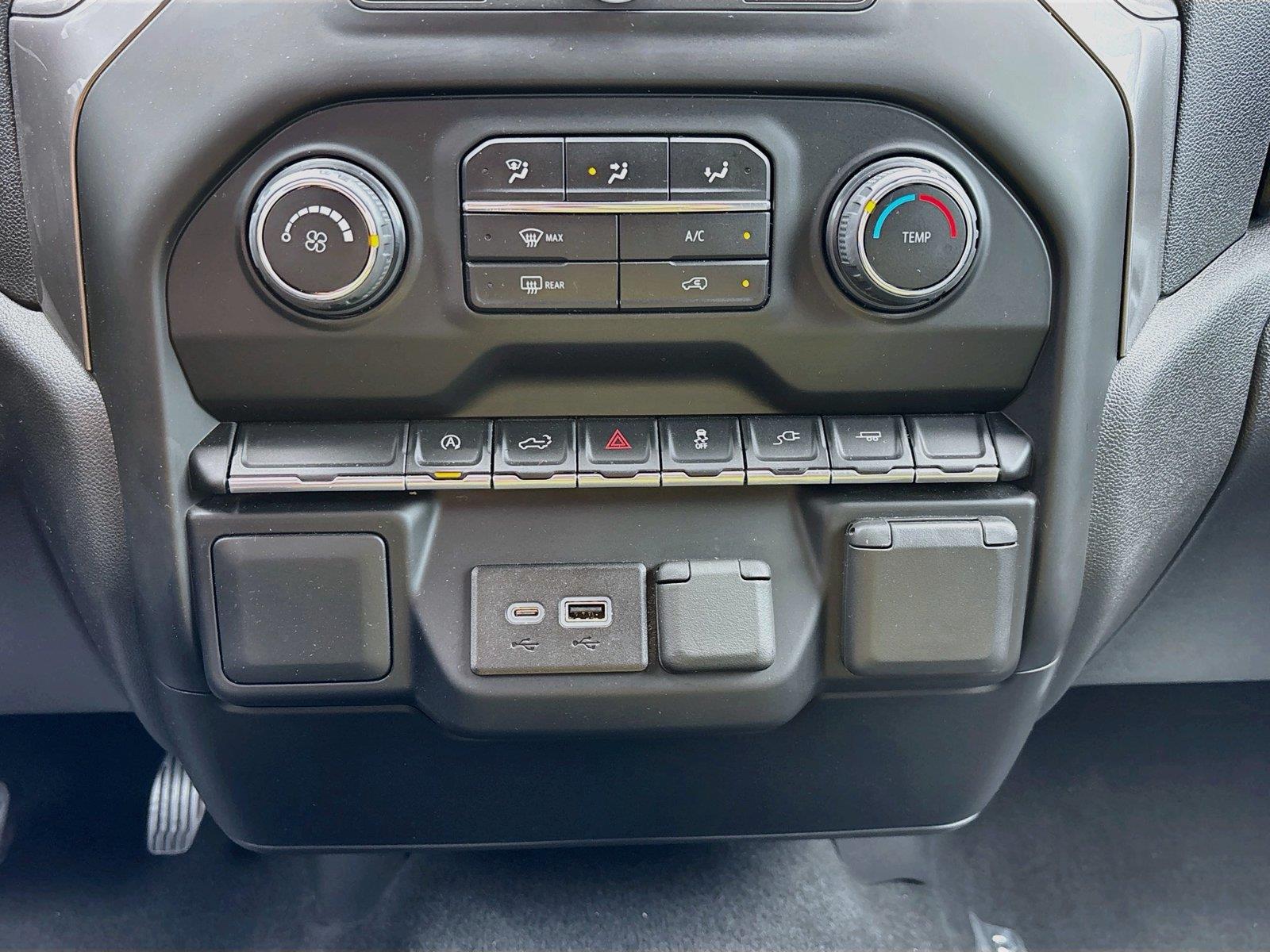 2022 Chevrolet Silverado 1500 LTD Custom
