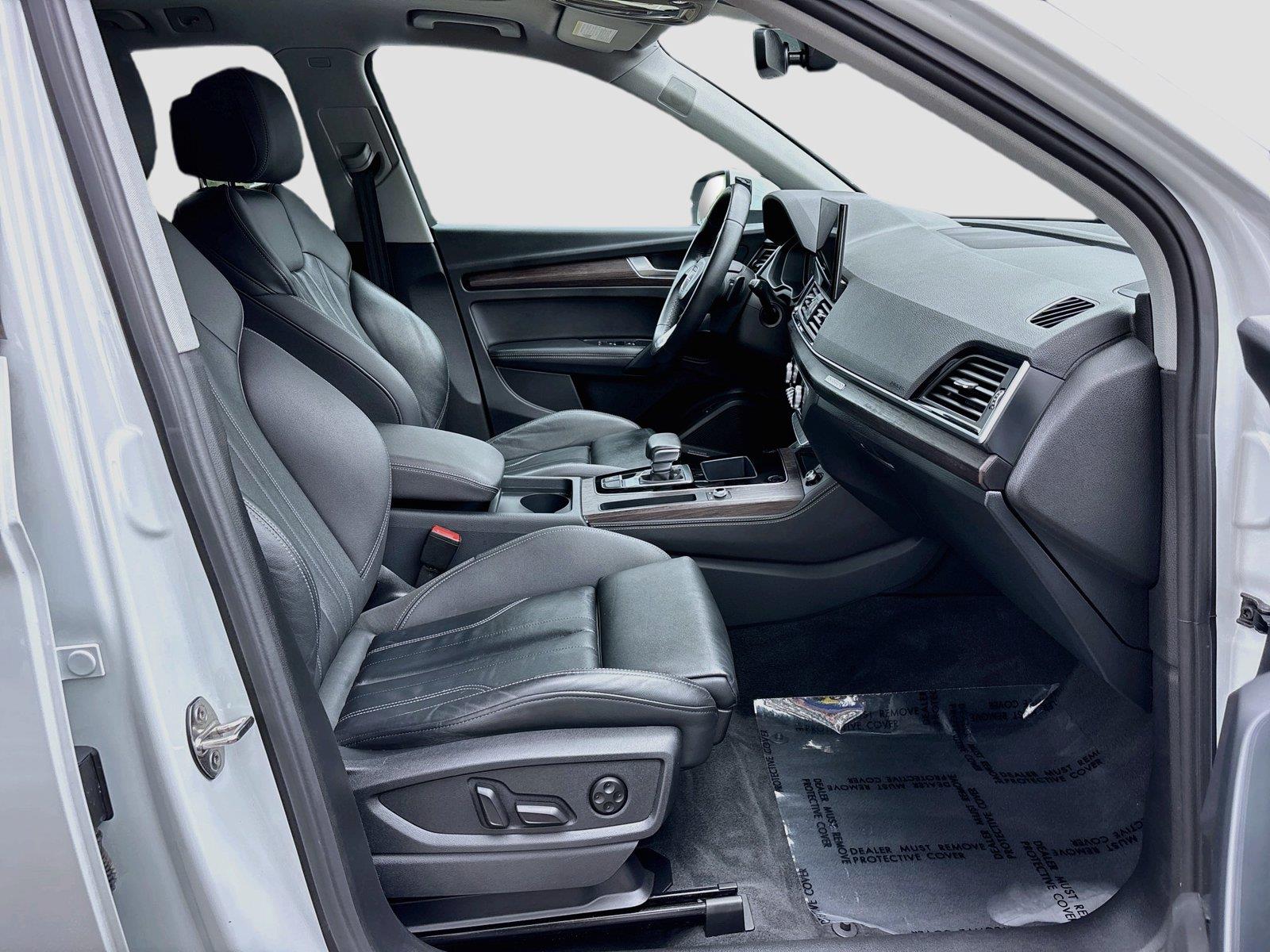 2024 Audi Q5 S line Premium Plus