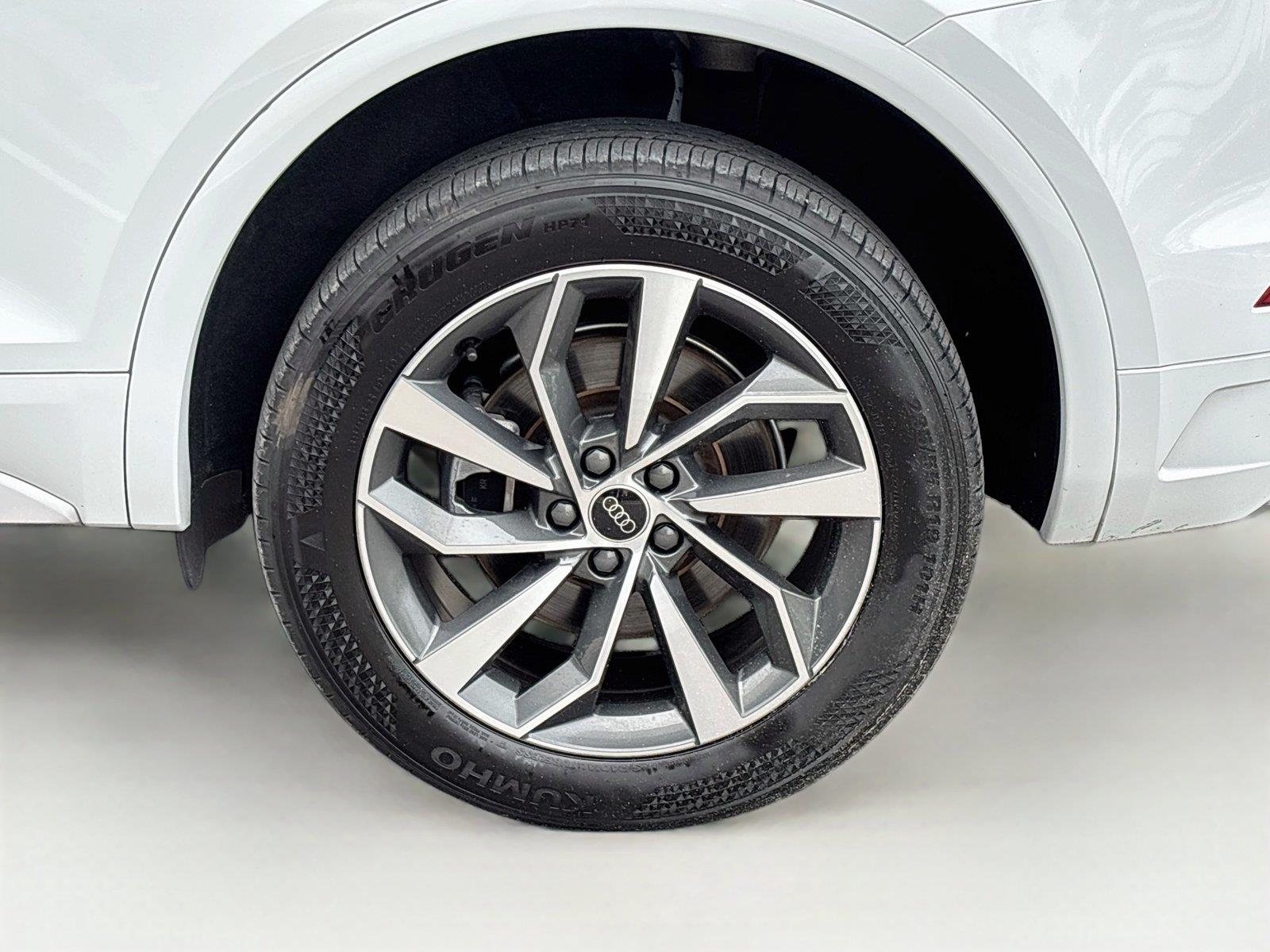 2024 Audi Q5 S line Premium Plus