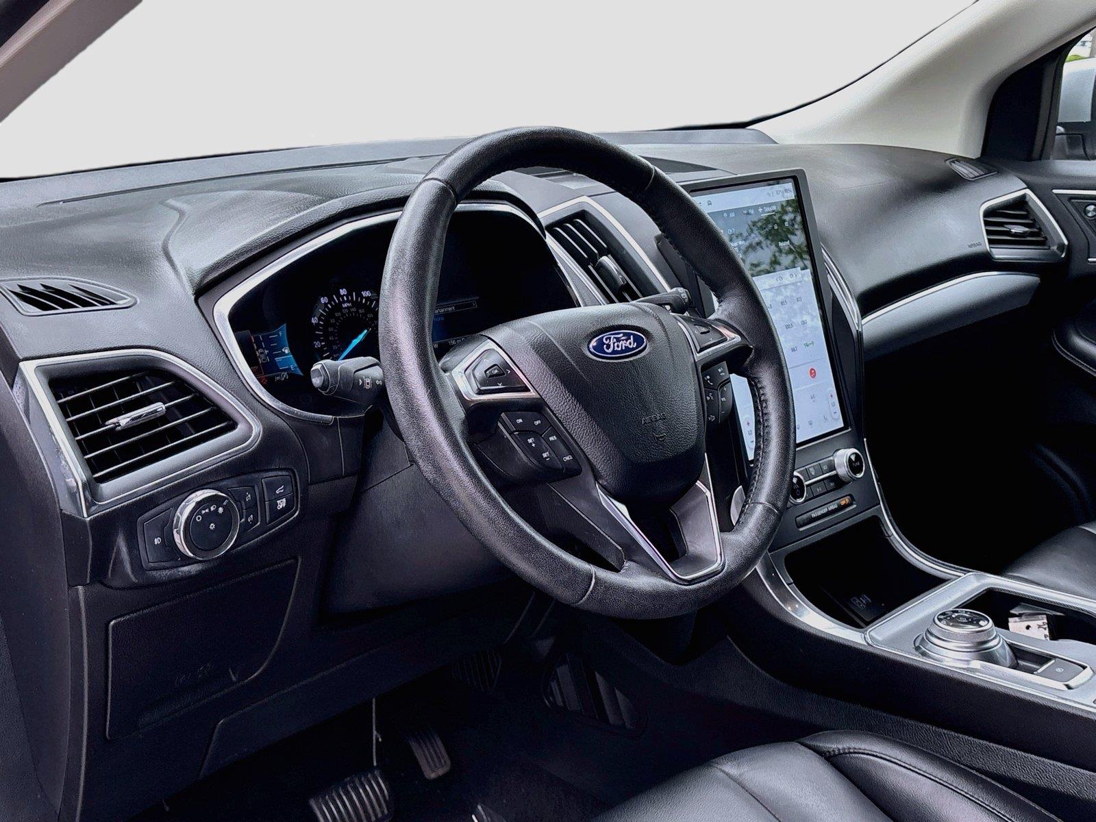 2021 Ford Edge Titanium