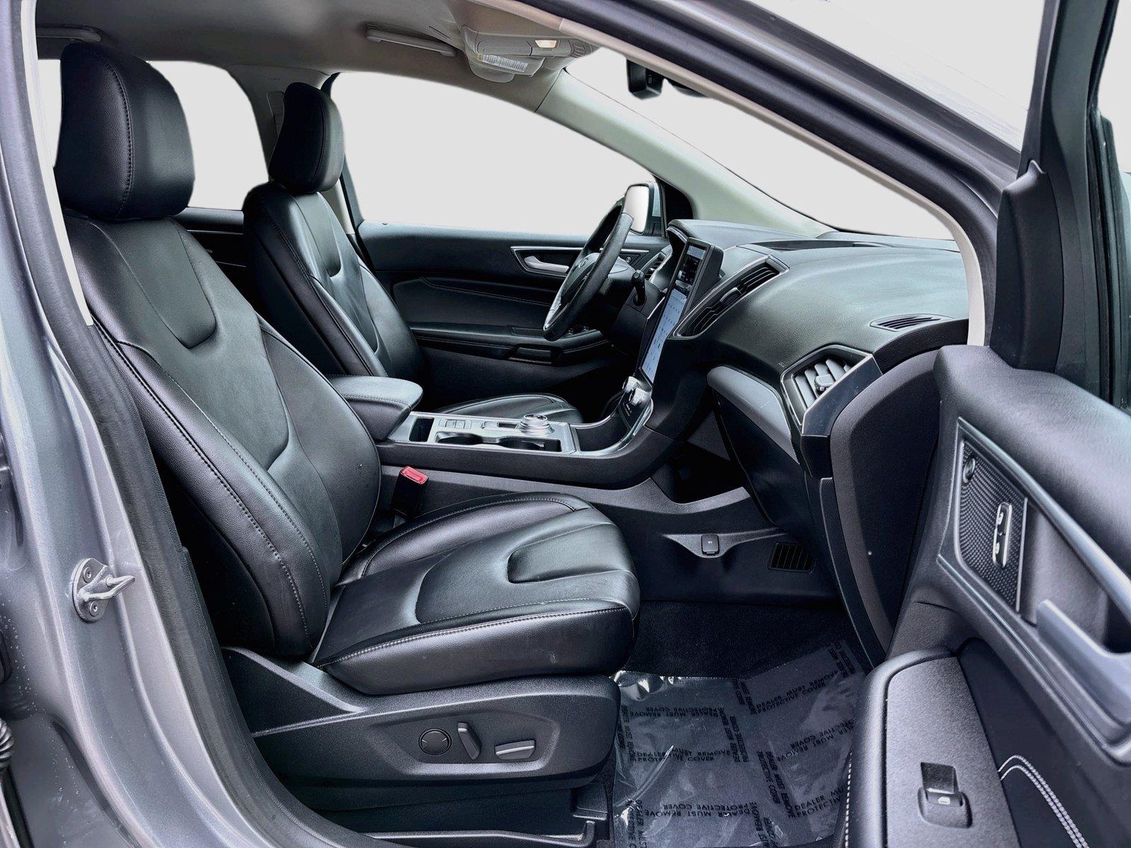 2021 Ford Edge Titanium