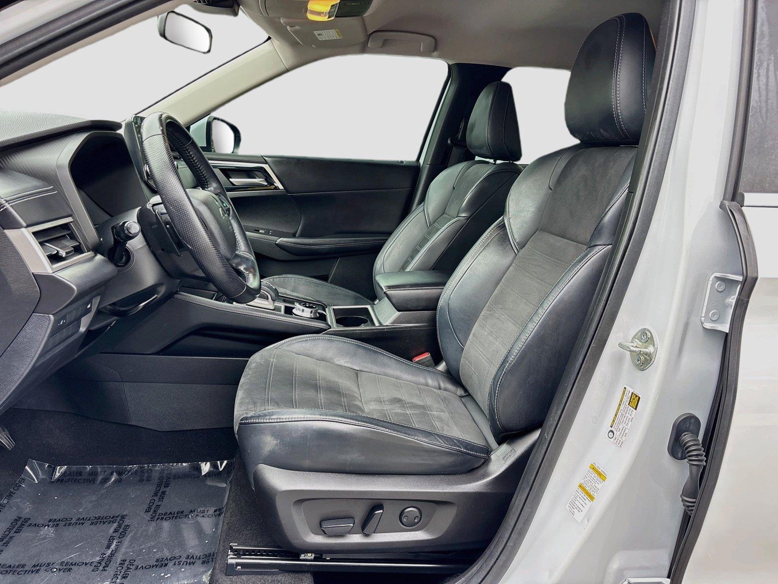 2022 Mitsubishi Outlander SE
