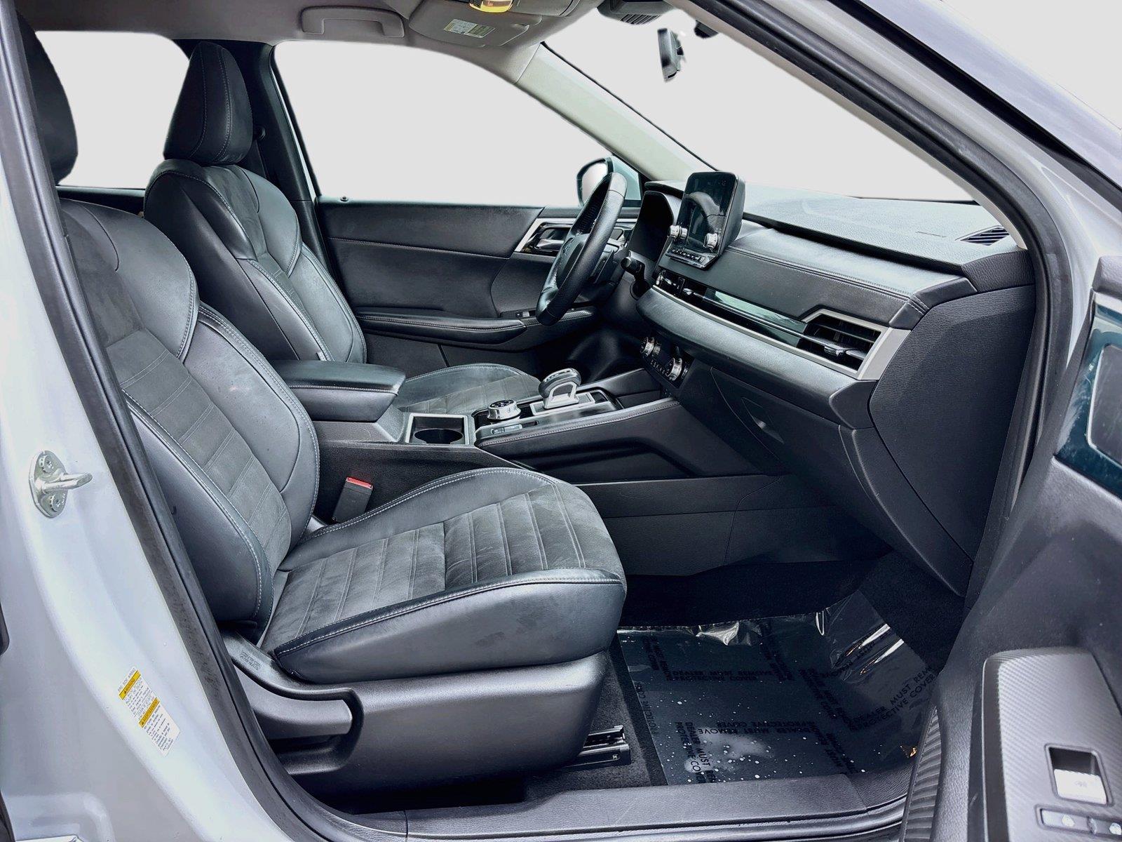 2022 Mitsubishi Outlander SE