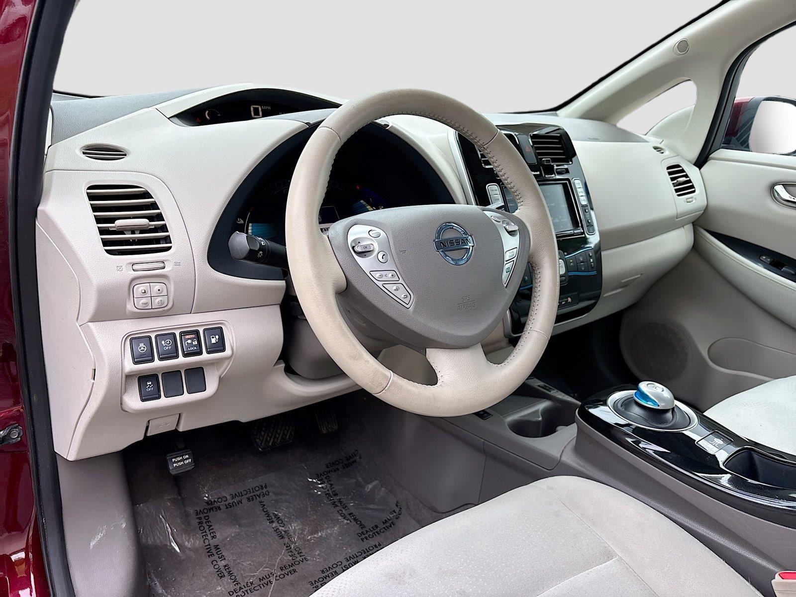 2016 Nissan LEAF SV