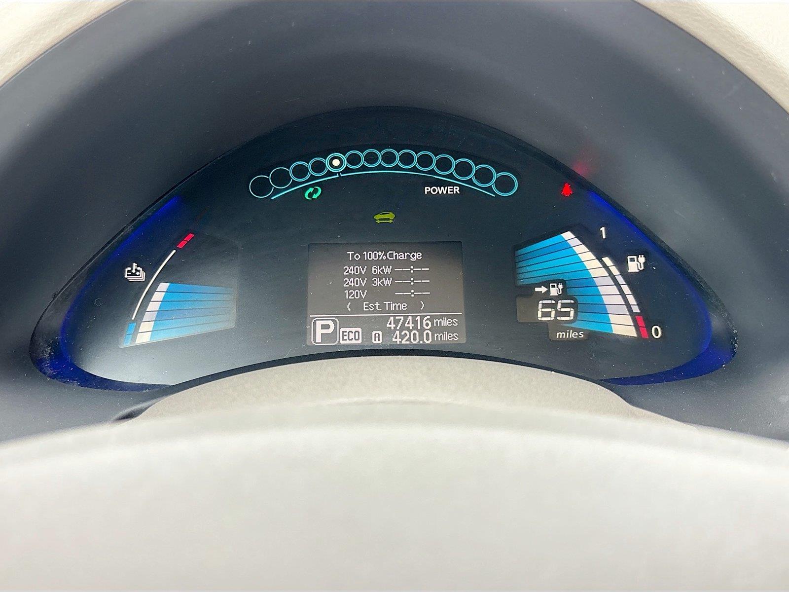 2016 Nissan LEAF SV