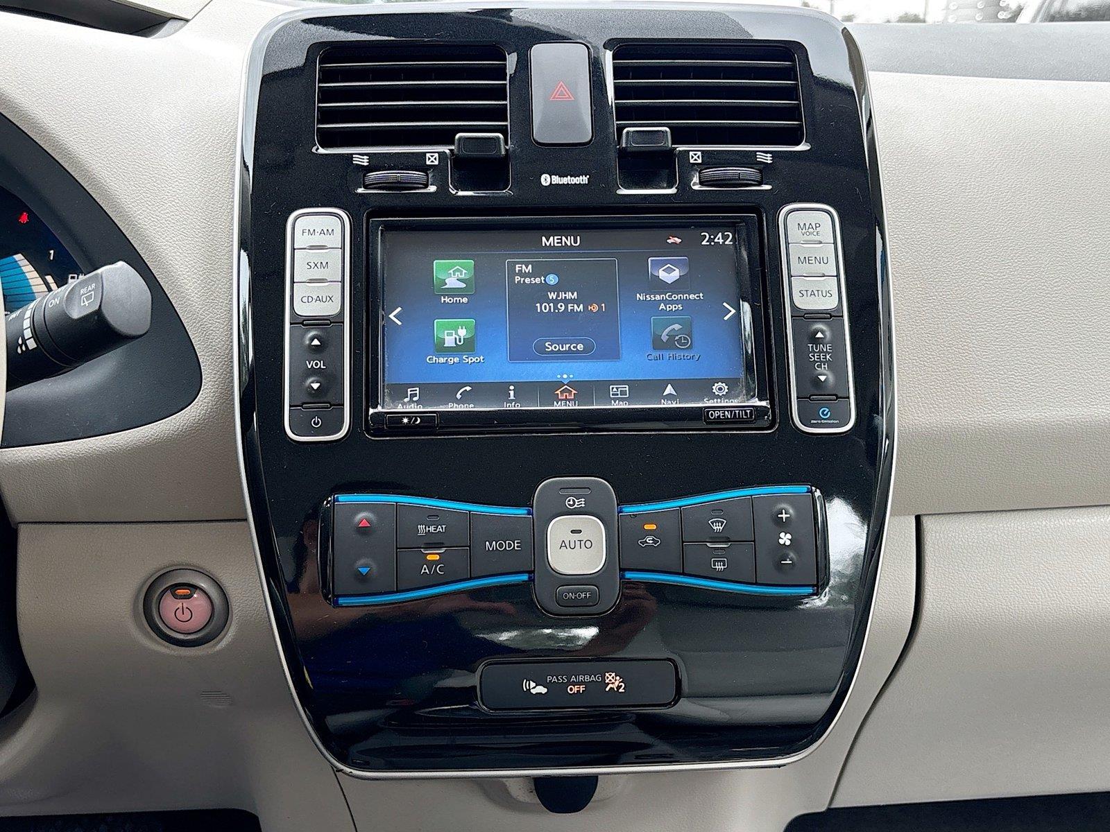 2016 Nissan LEAF SV