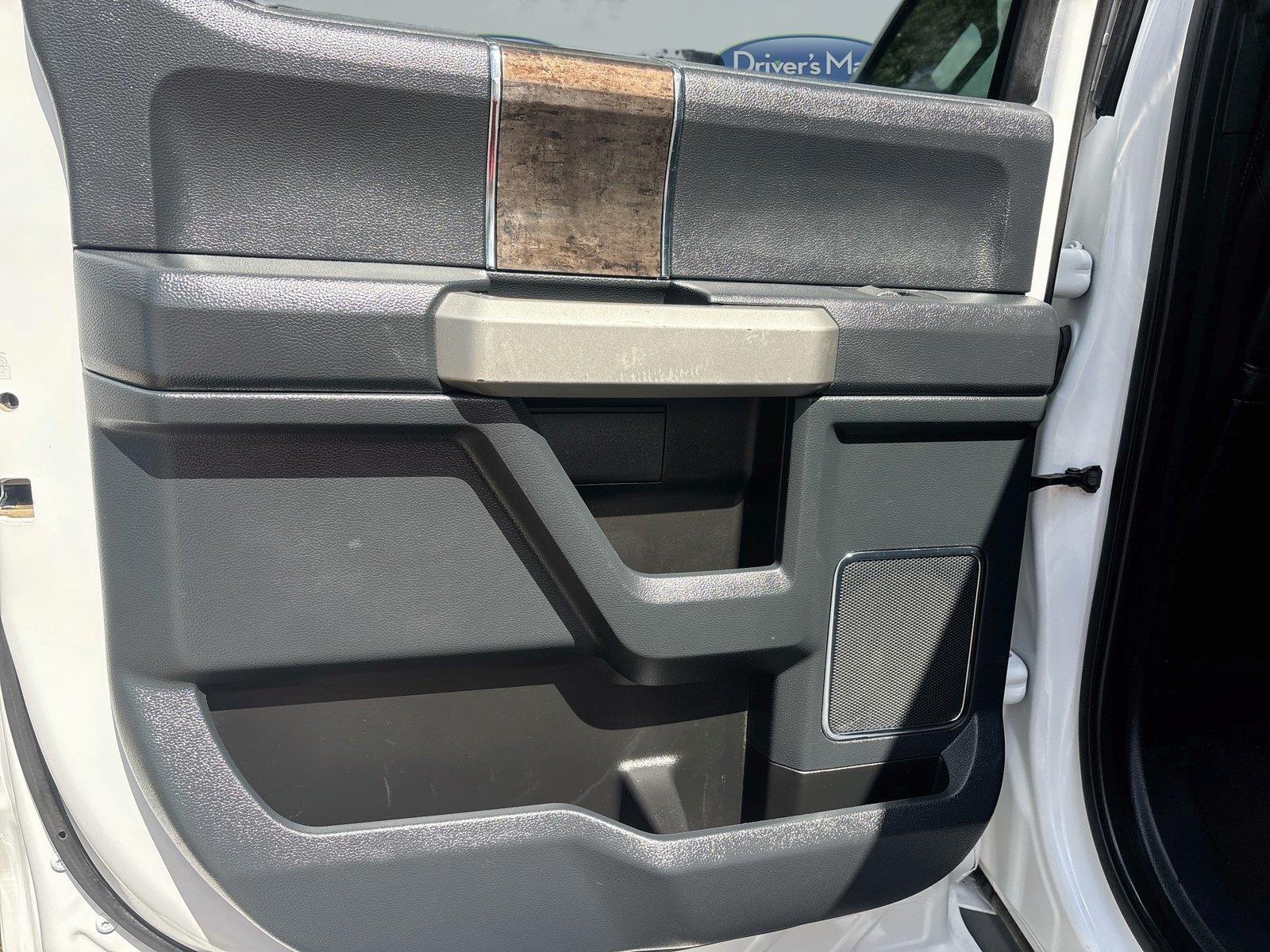 2022 Ford Super Duty F-250 SRW LARIAT