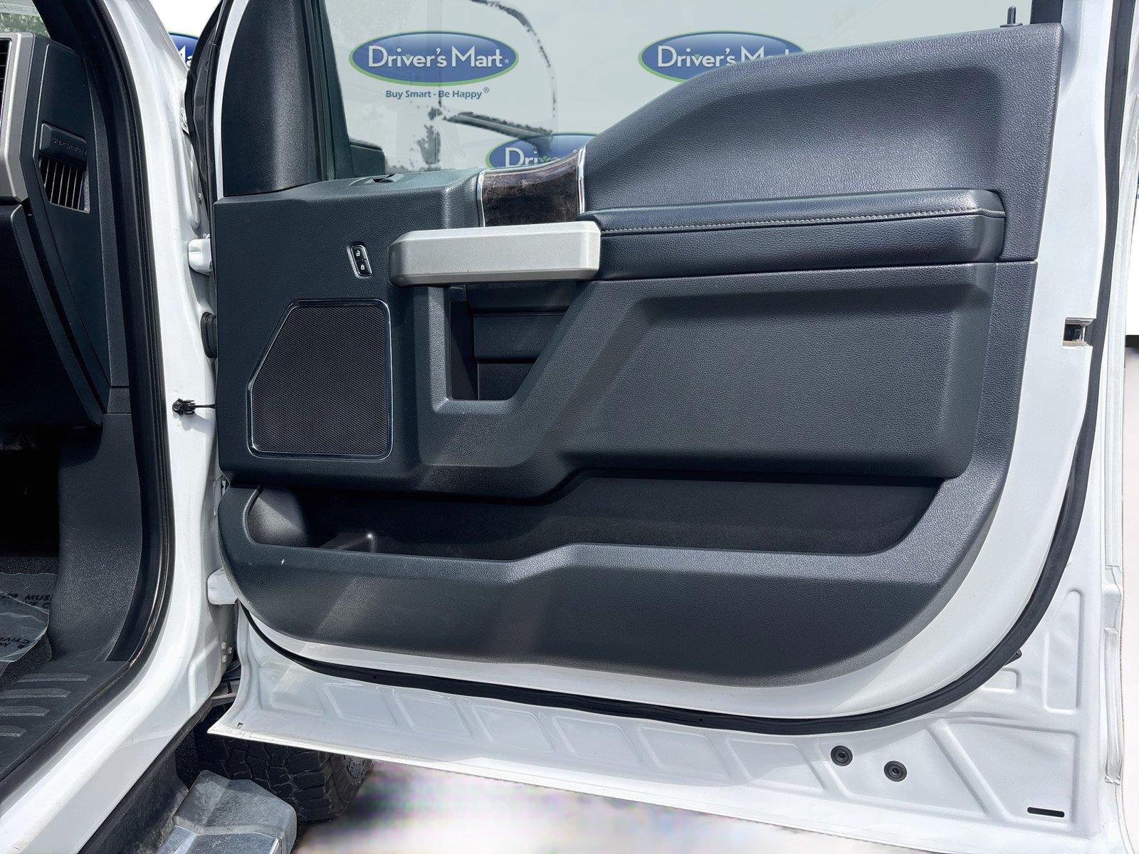 2022 Ford Super Duty F-250 SRW LARIAT