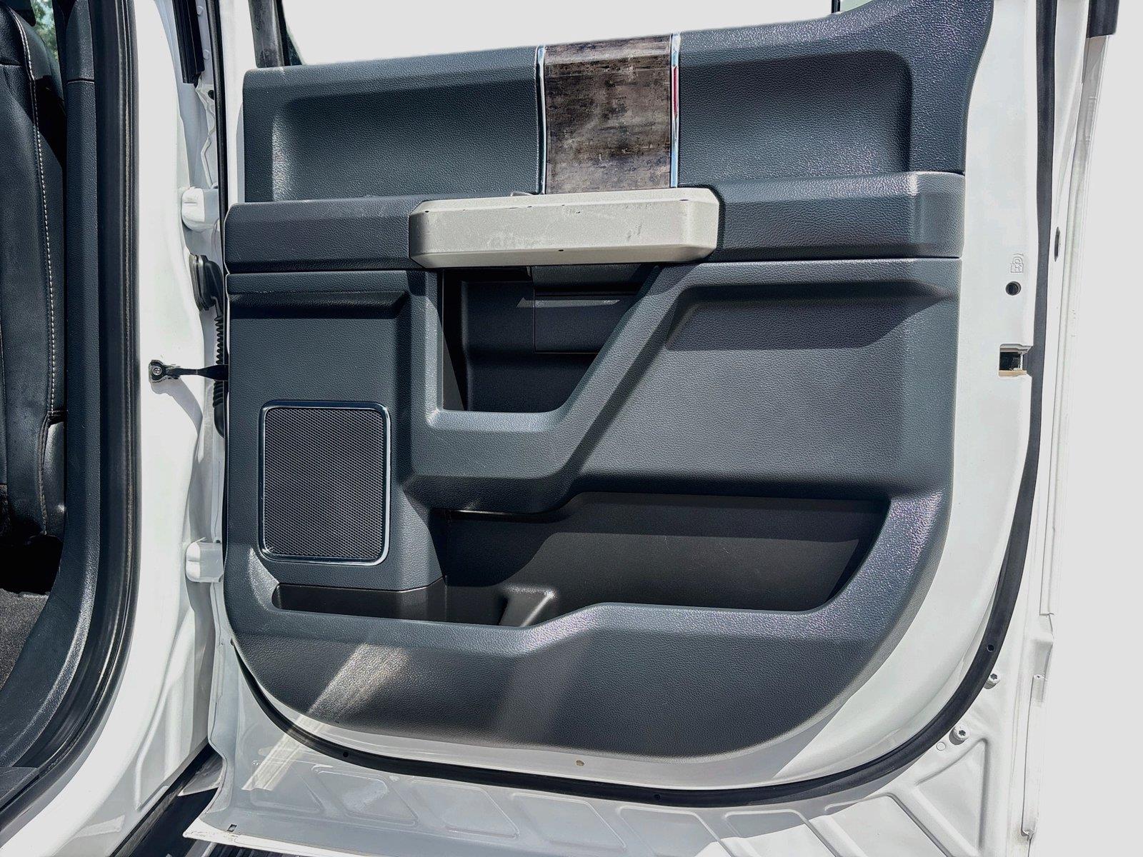 2022 Ford Super Duty F-250 SRW LARIAT