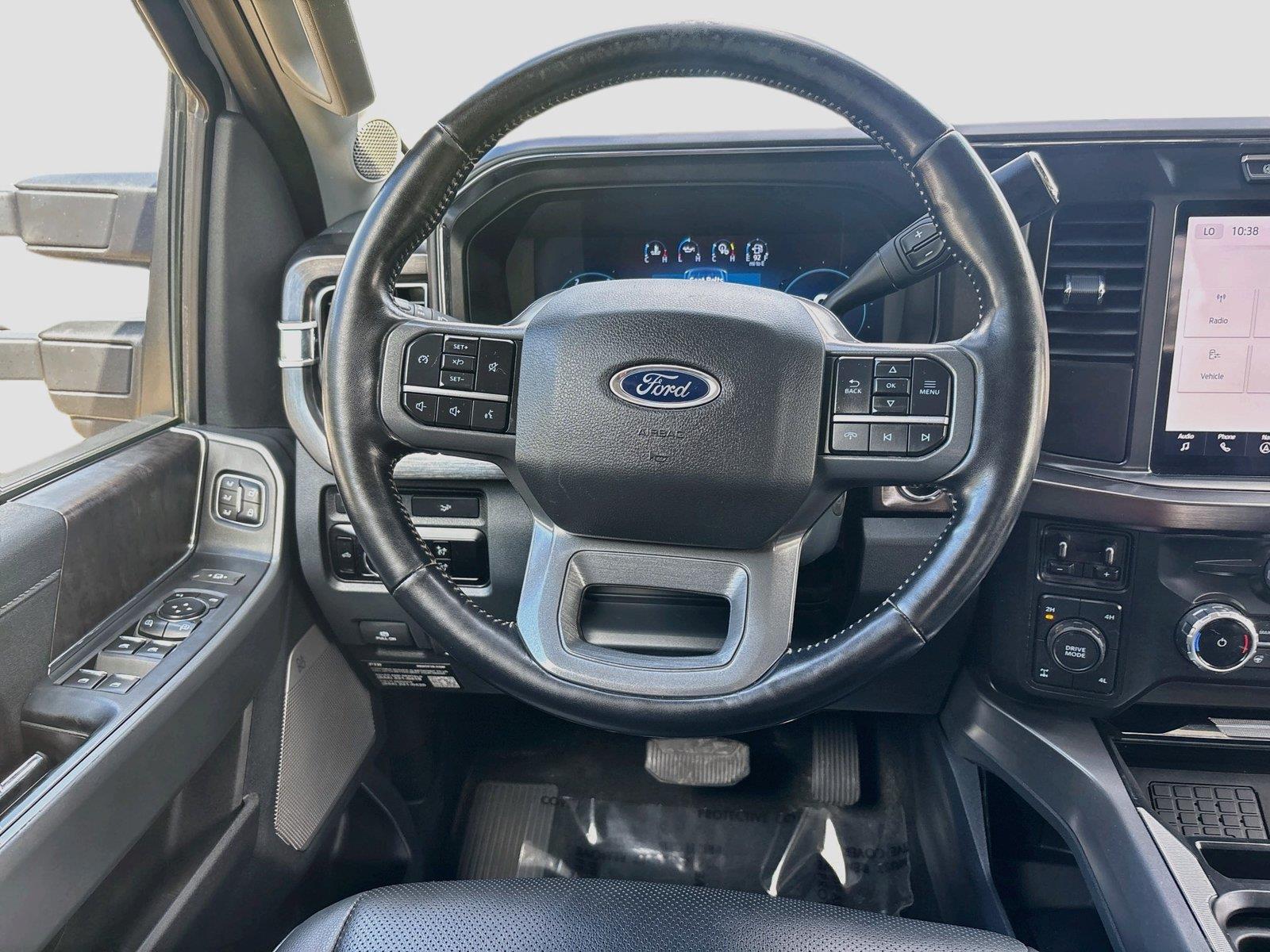 2023 Ford Super Duty F-250 SRW LARIAT