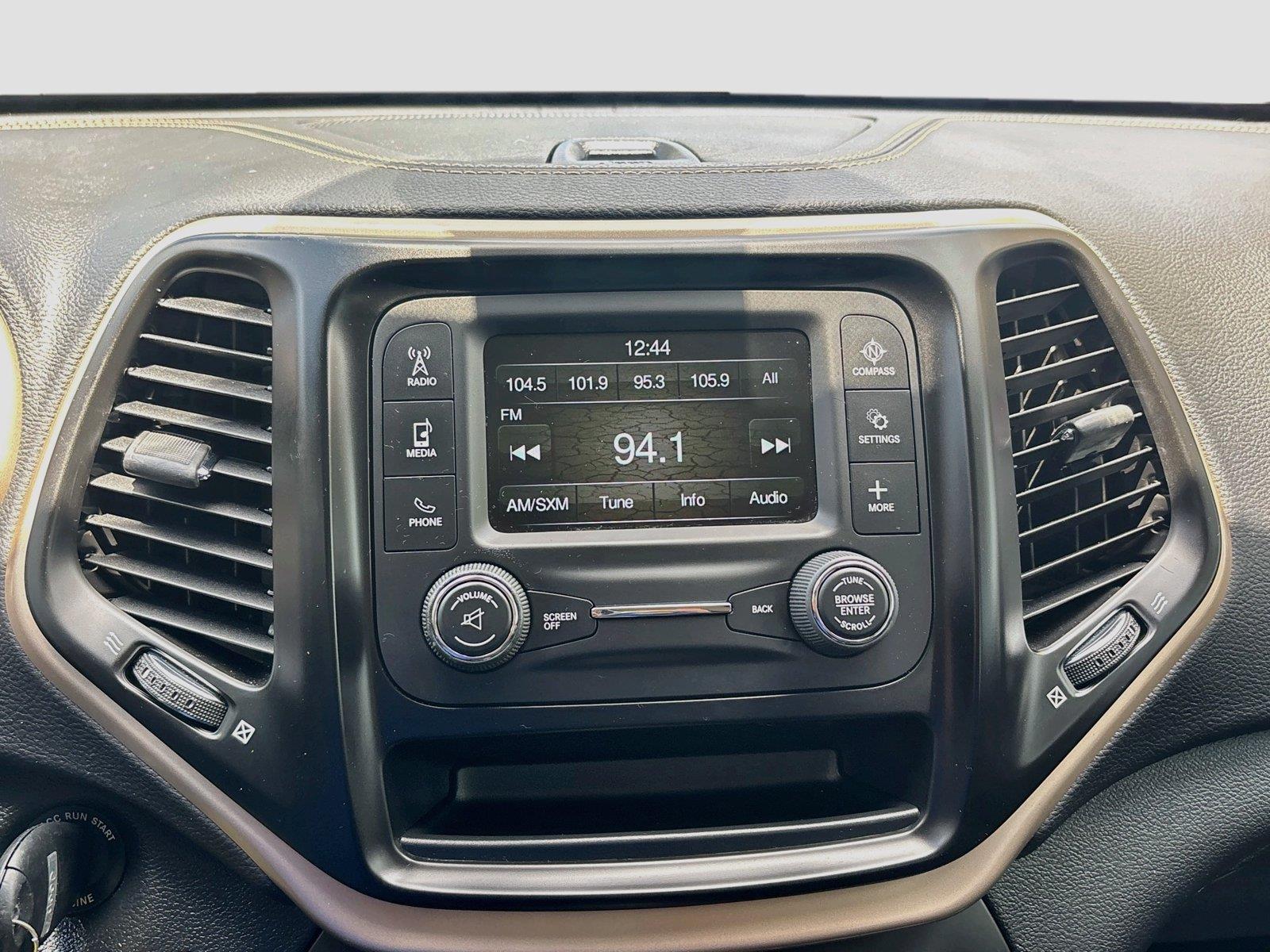 2016 Jeep Cherokee Altitude