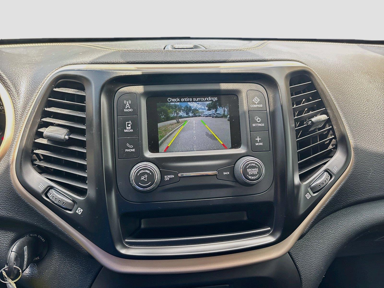 2016 Jeep Cherokee Altitude