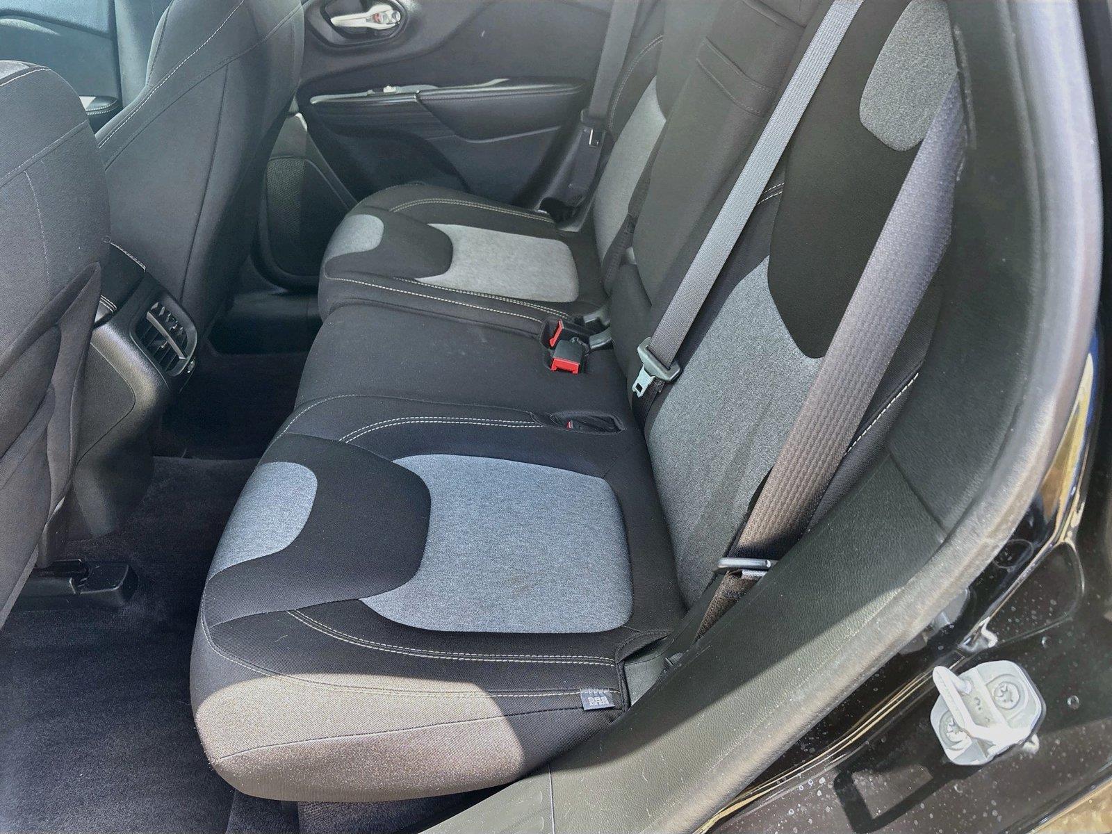 2016 Jeep Cherokee Altitude