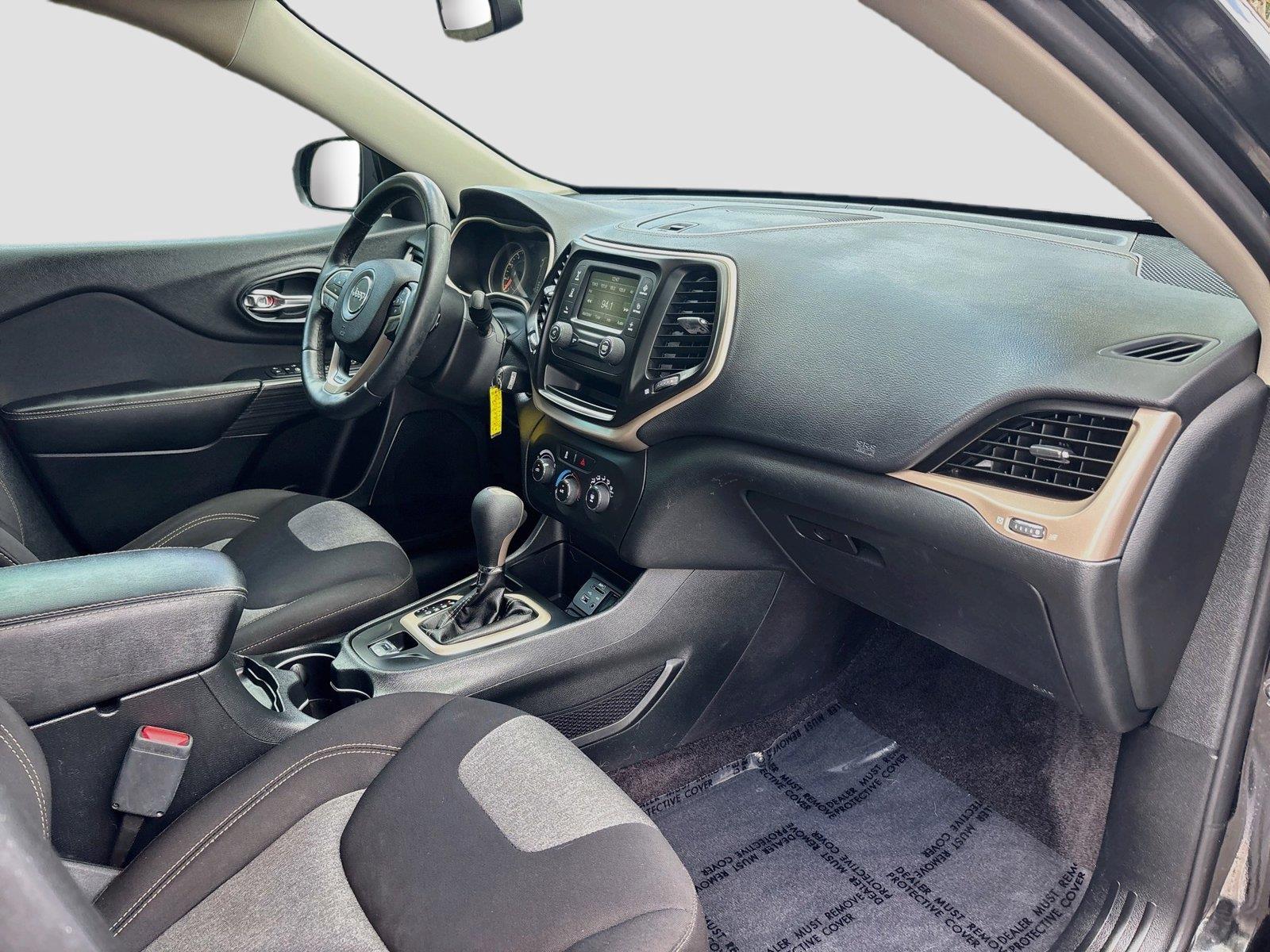2016 Jeep Cherokee Altitude