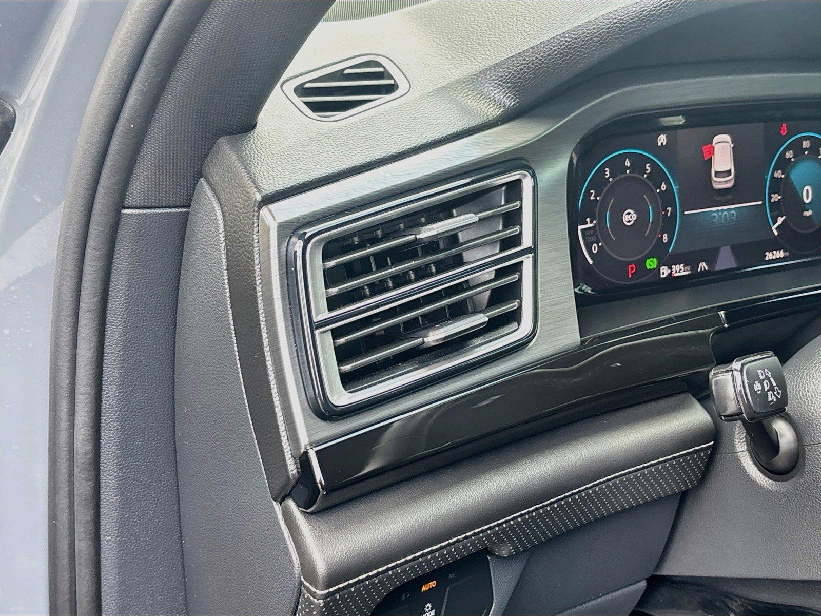 2025 Volkswagen Atlas Cross Sport 2.0T SE w/Technology