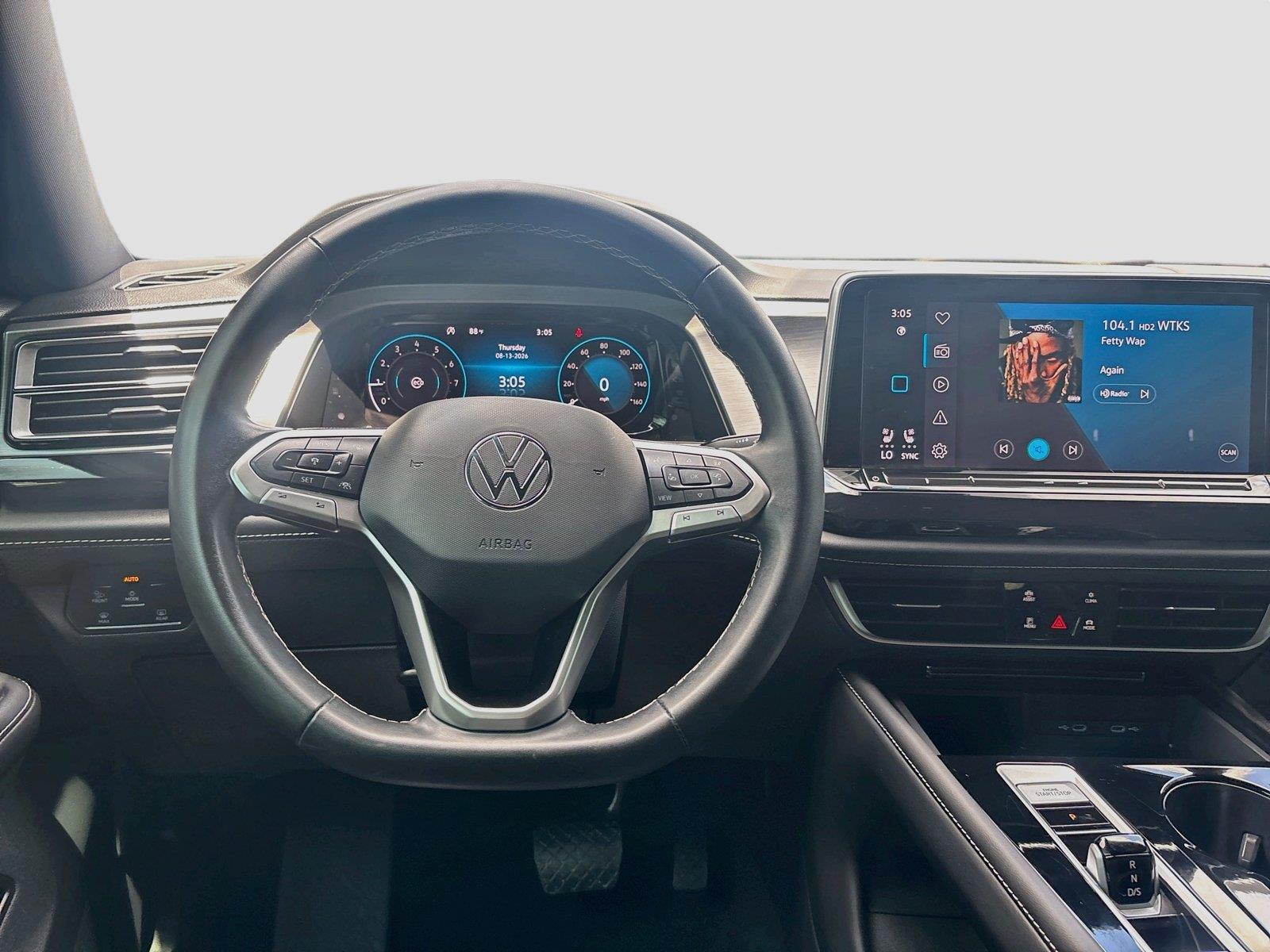 2025 Volkswagen Atlas Cross Sport 2.0T SE w/Technology
