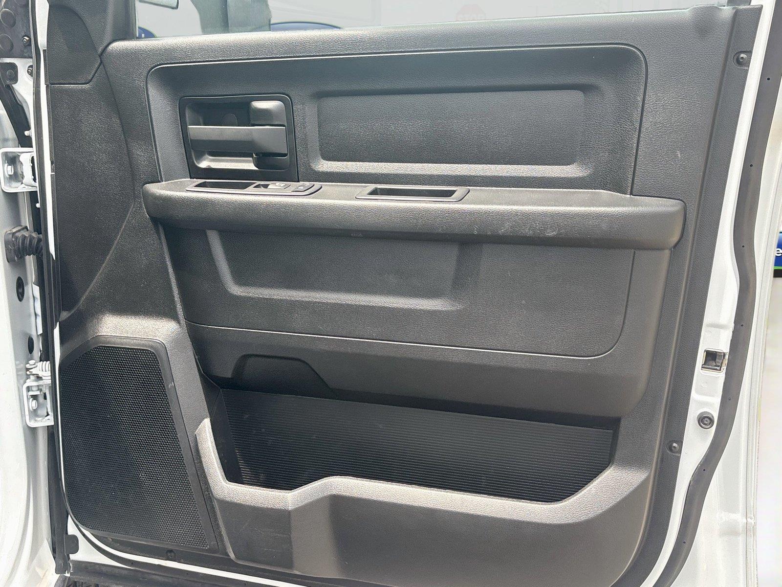 2024 Ram 3500 Chassis Cab Tradesman