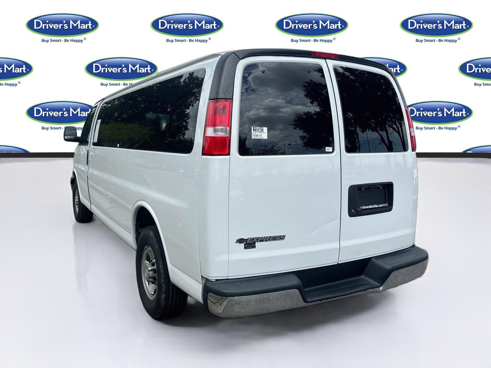 2020 Chevrolet Express Passenger LT