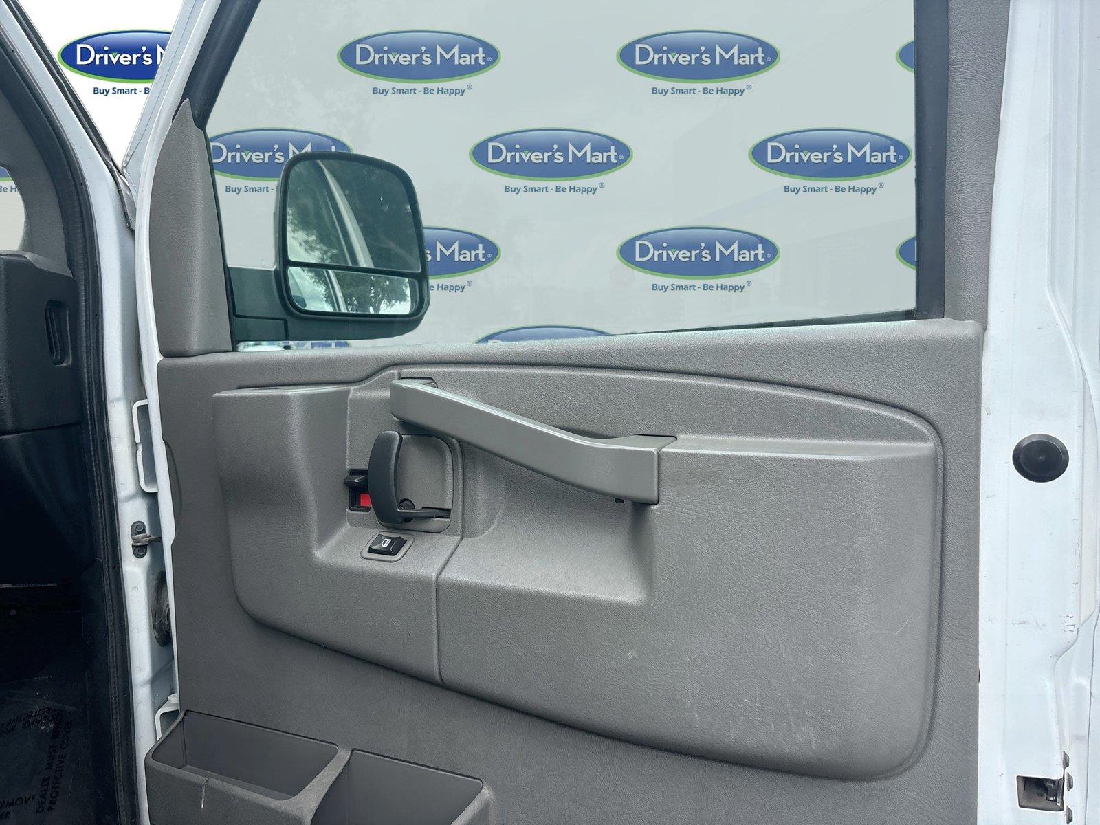 2020 Chevrolet Express Passenger LT