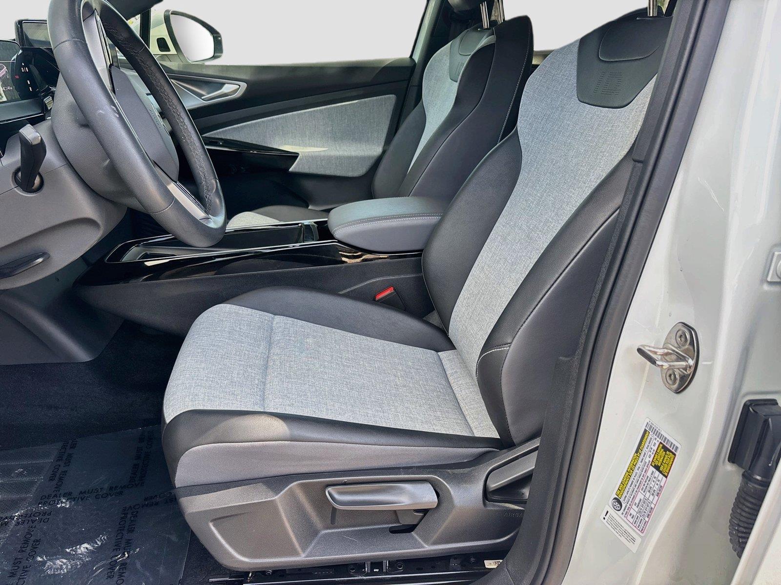 2023 Volkswagen ID.4 Pro