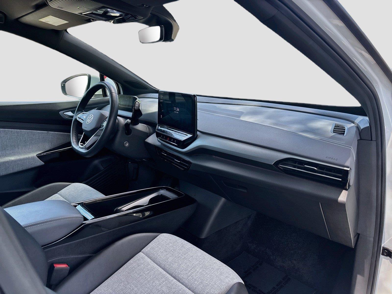 2023 Volkswagen ID.4 Pro