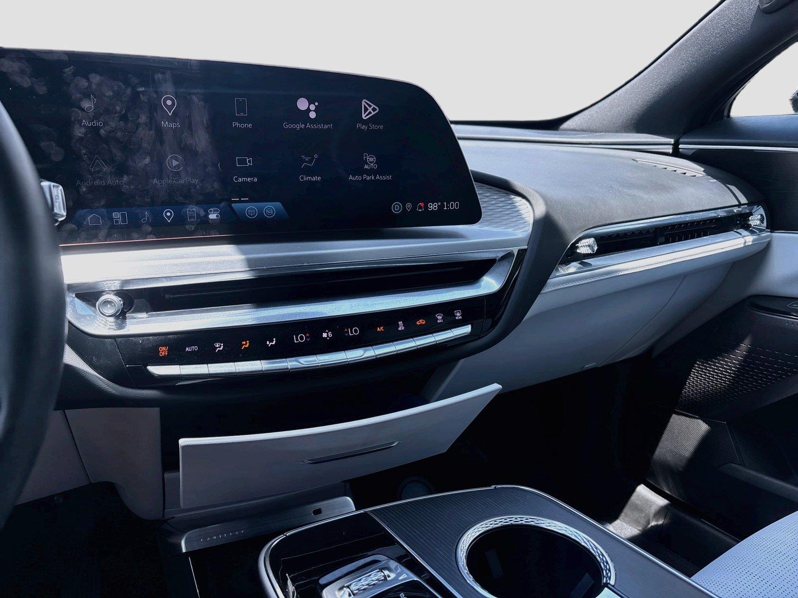 2024 Cadillac LYRIQ Luxury