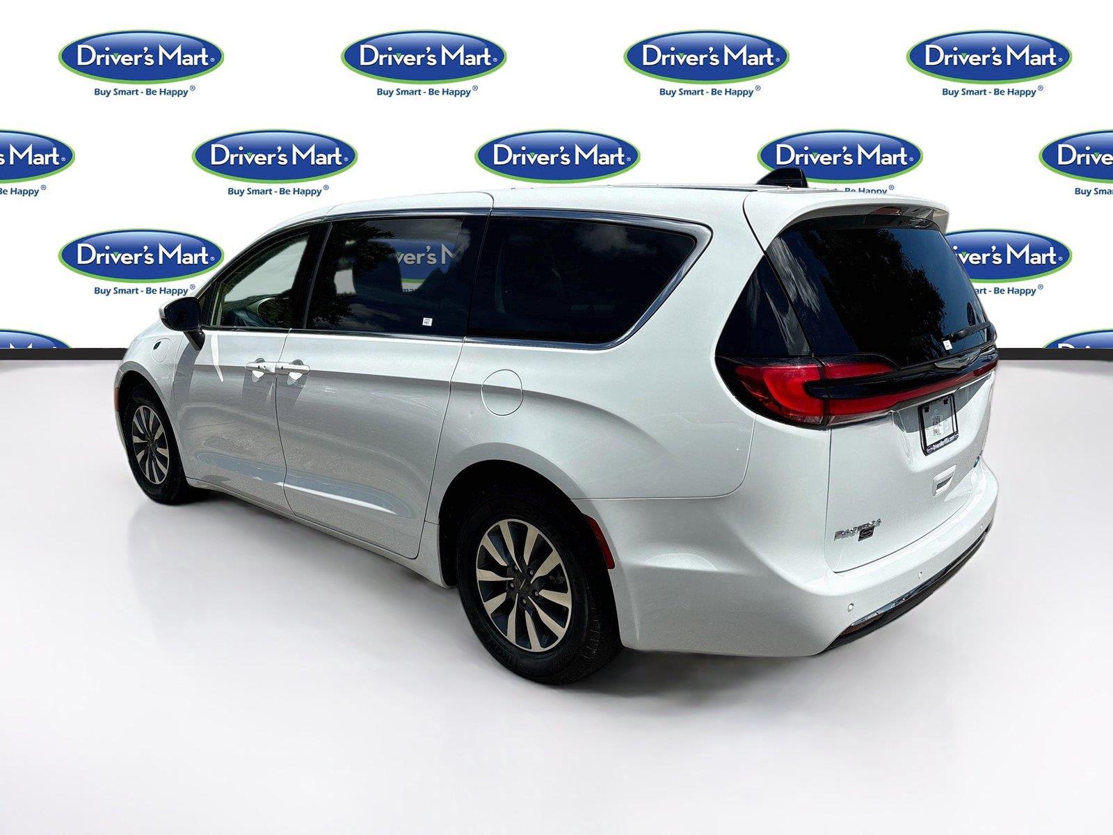 2023 Chrysler Pacifica Hybrid Touring L