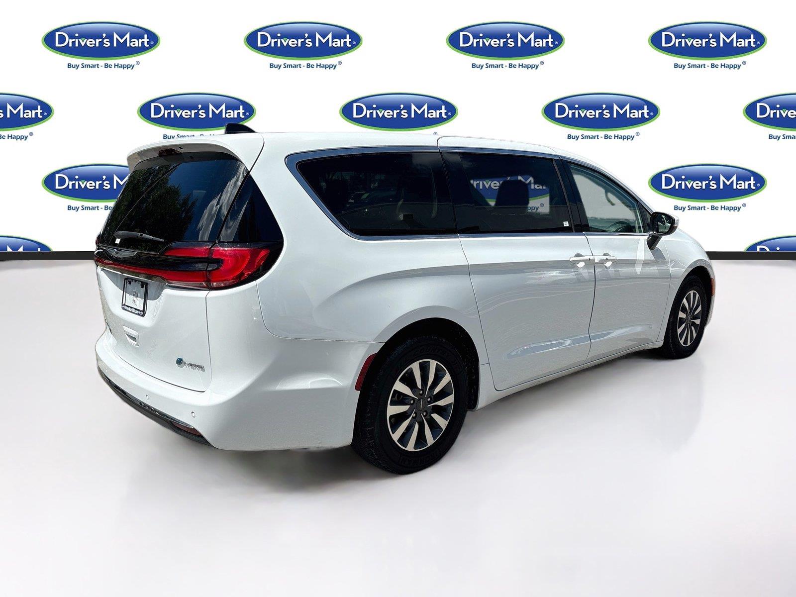 2023 Chrysler Pacifica Hybrid Touring L