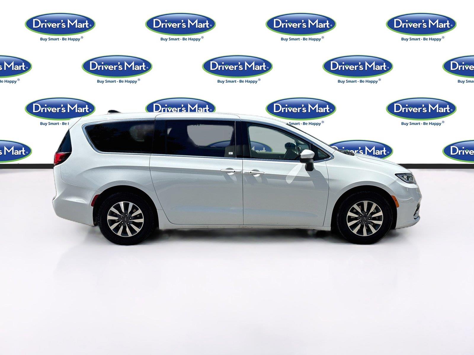 2023 Chrysler Pacifica Hybrid Touring L