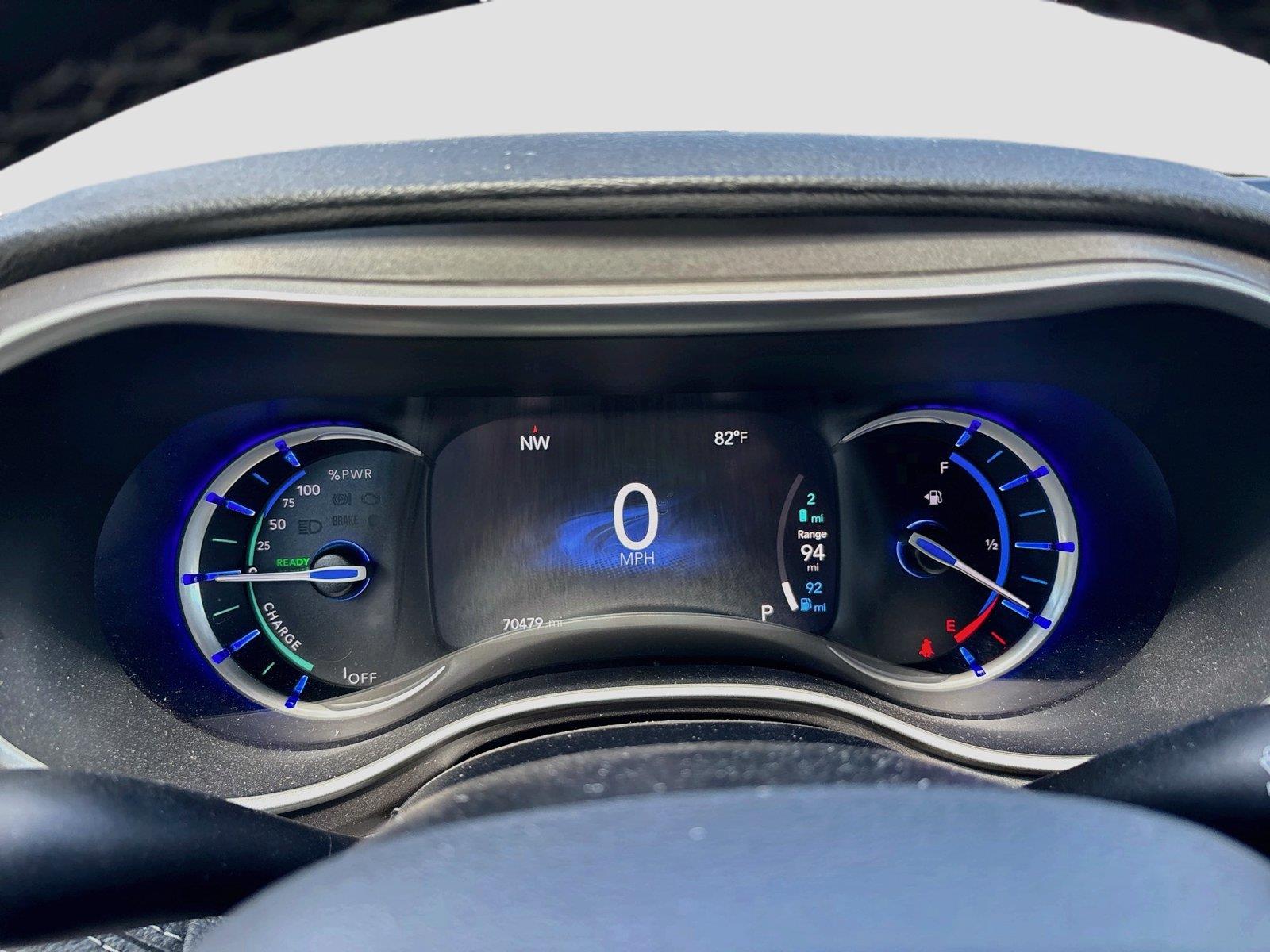 2023 Chrysler Pacifica Hybrid Touring L