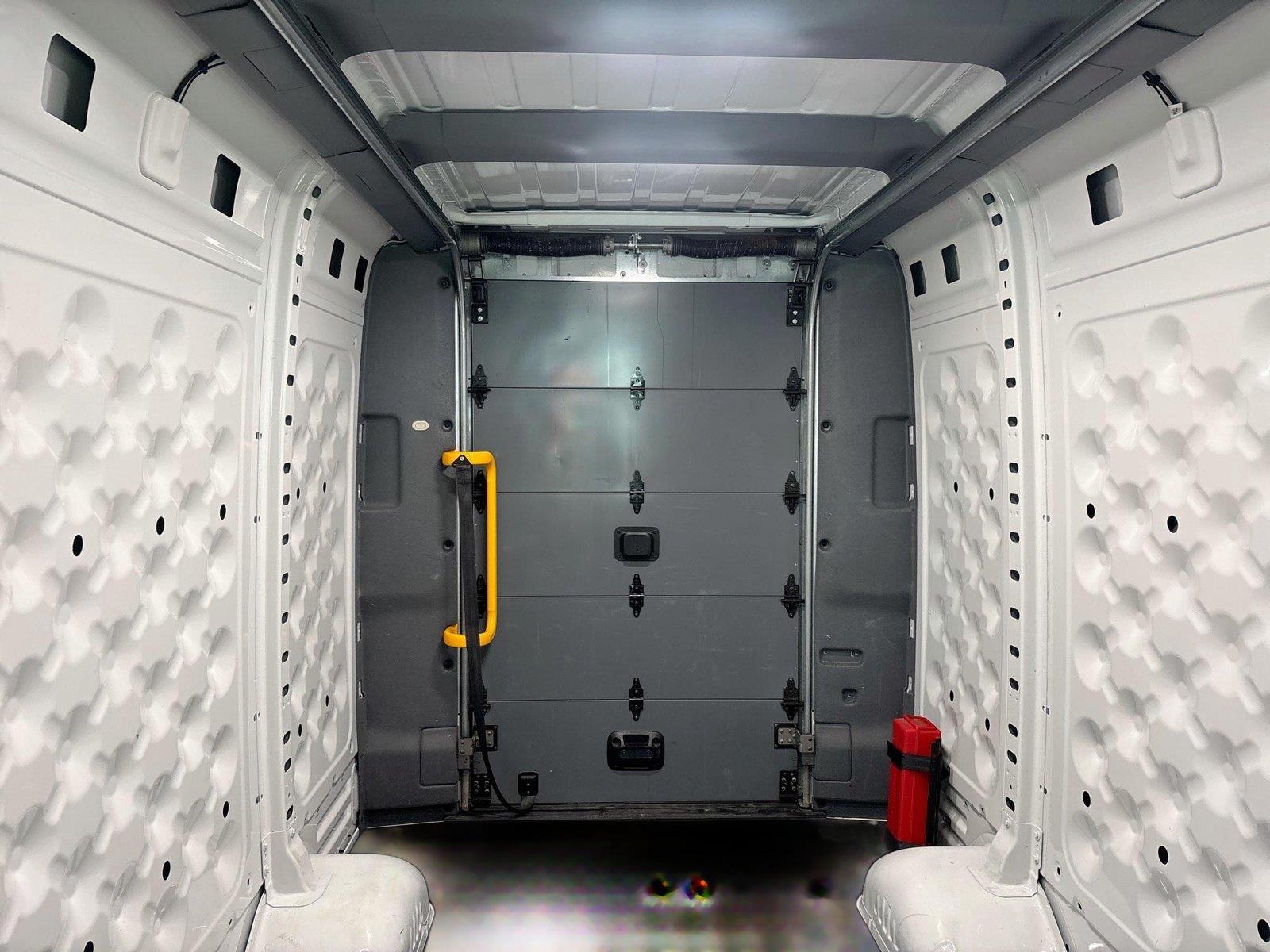 2024 RIVIAN RCV 500
