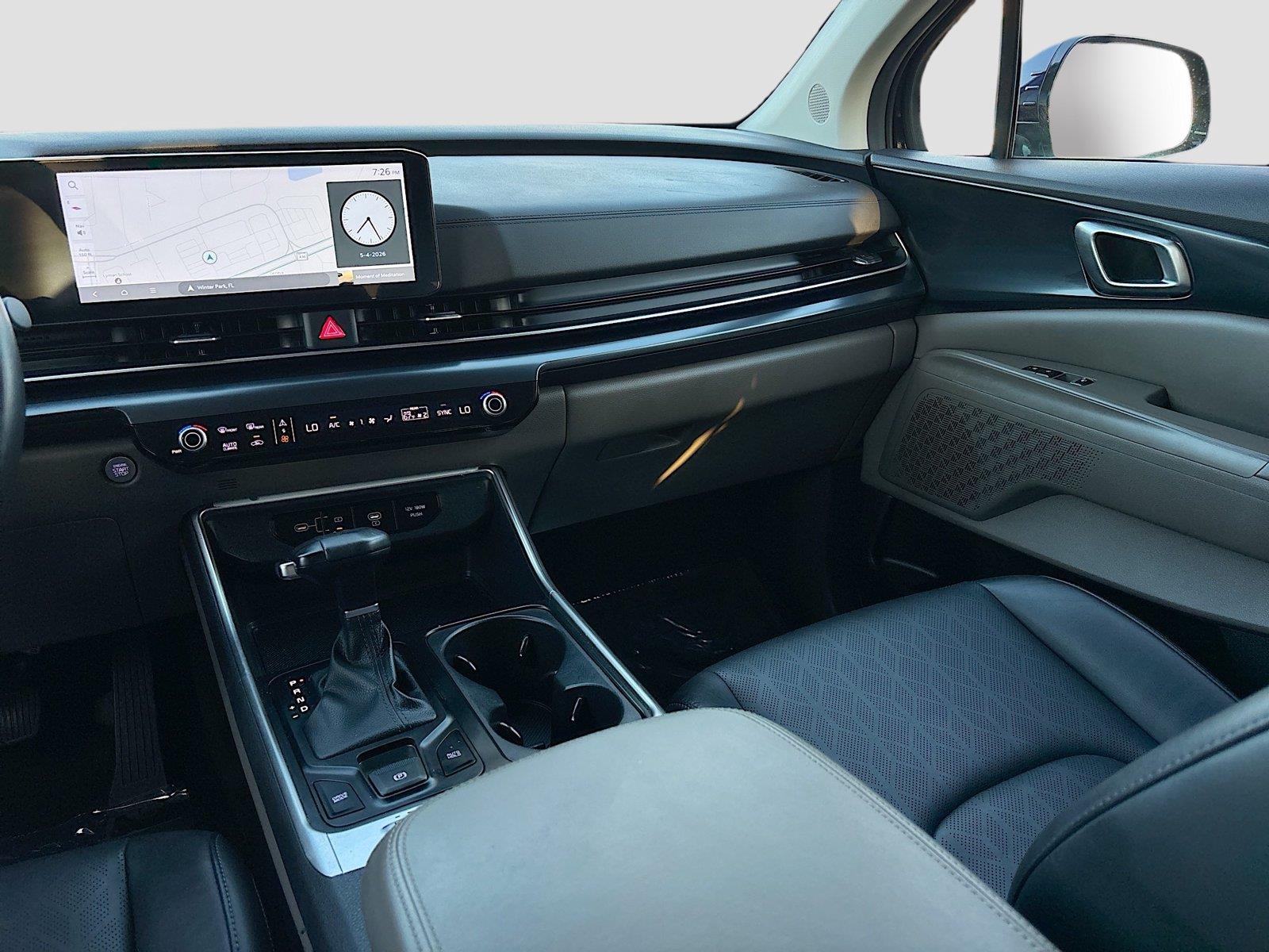 2025 Kia Carnival LXS