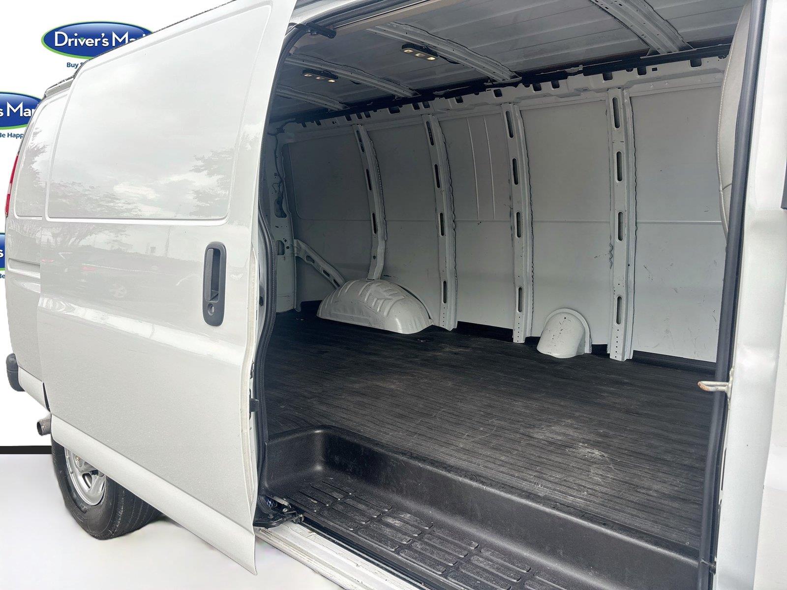 2025 Chevrolet Express Cargo Van