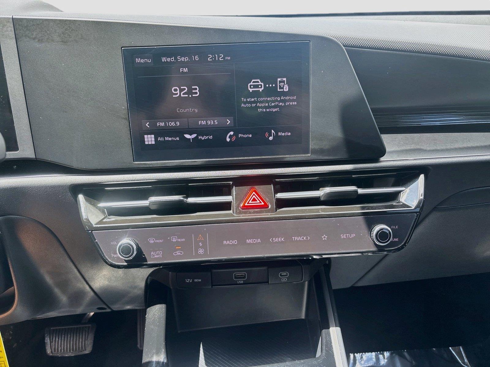 2025 Kia Niro LX