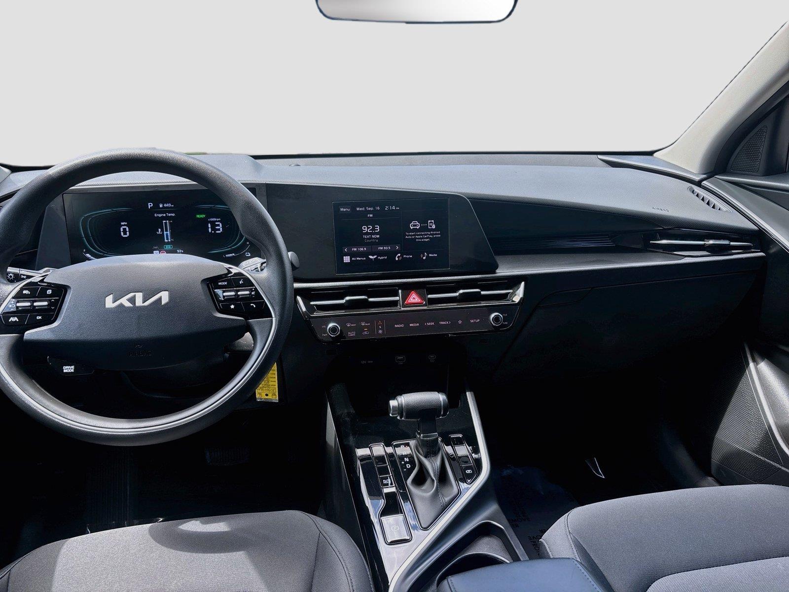 2025 Kia Niro LX