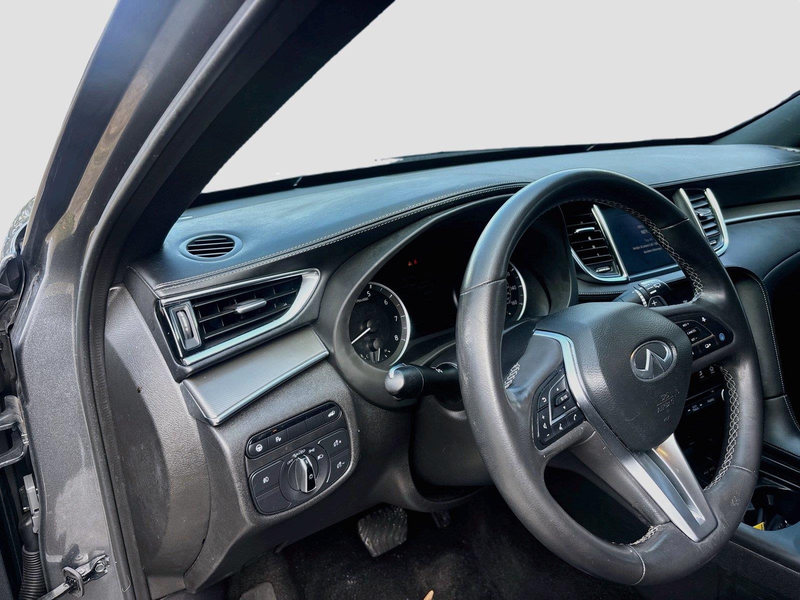2023 INFINITI QX55 LUXE