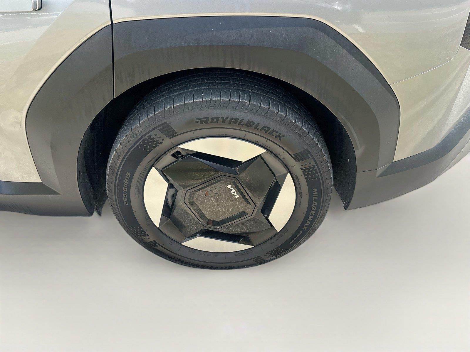 2024 Kia EV9 Light Long Range